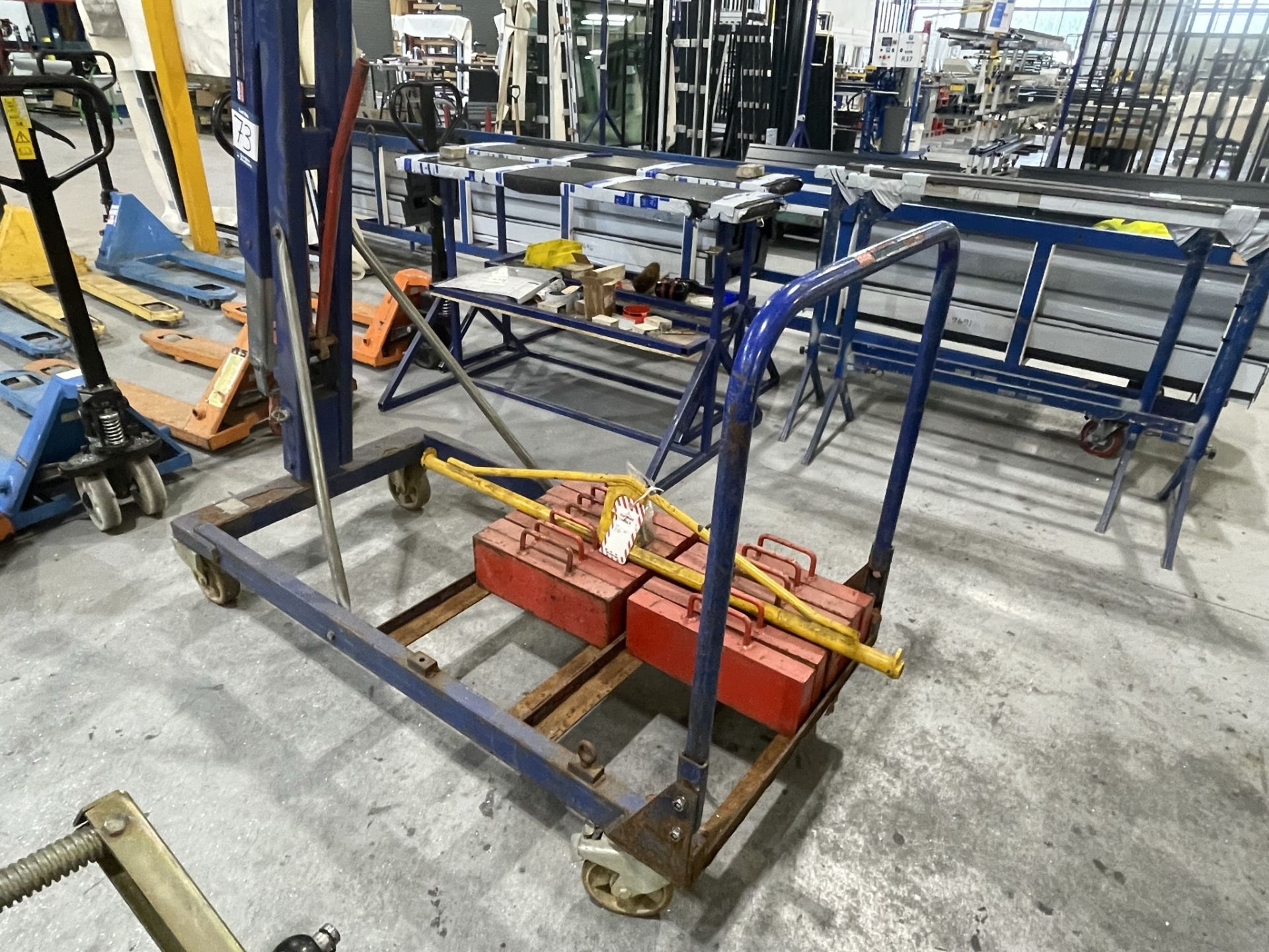 GGR UNIC, Glasboy 500 manual hydraulic mobile glass crane, SWL 500kg with ballast weights, Serial - Image 2 of 4