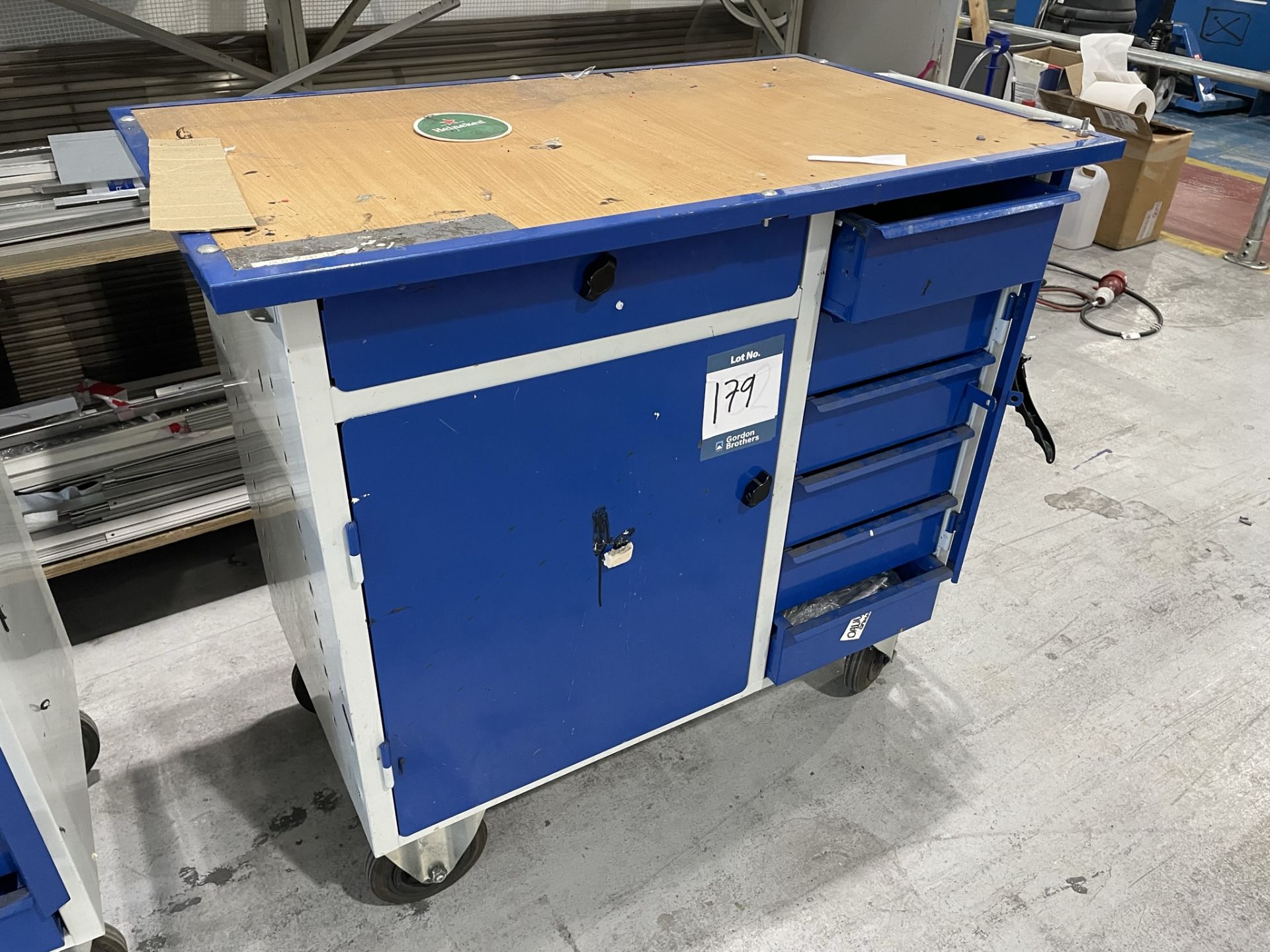 Mobile drawer and cabinet unit, 1000 x 600 x 900mm approx.