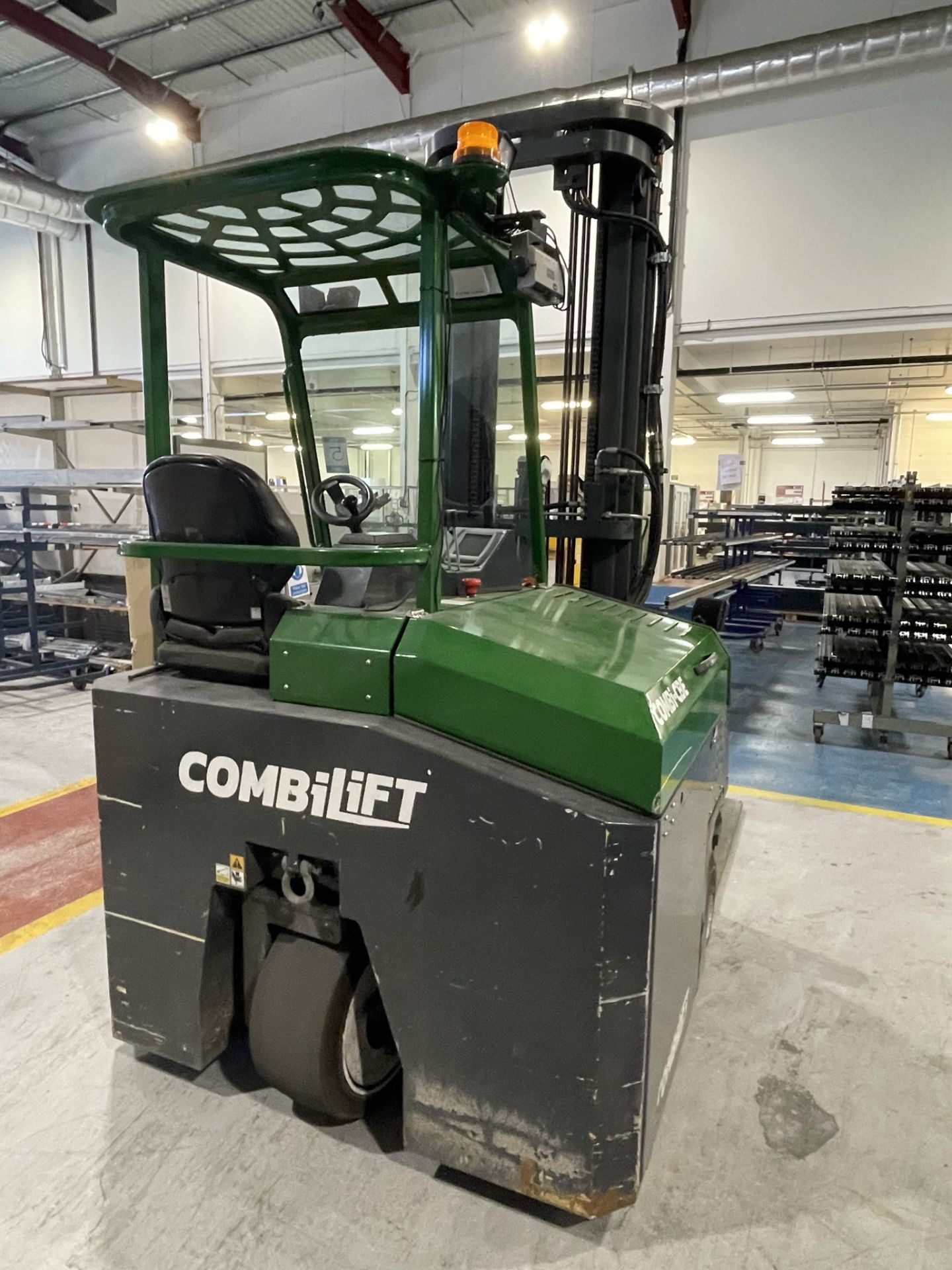 Combilift, CBE3000 electric multi-directional three wheel forklift truck, Serial No. 53222 (DOM: - Image 3 of 13