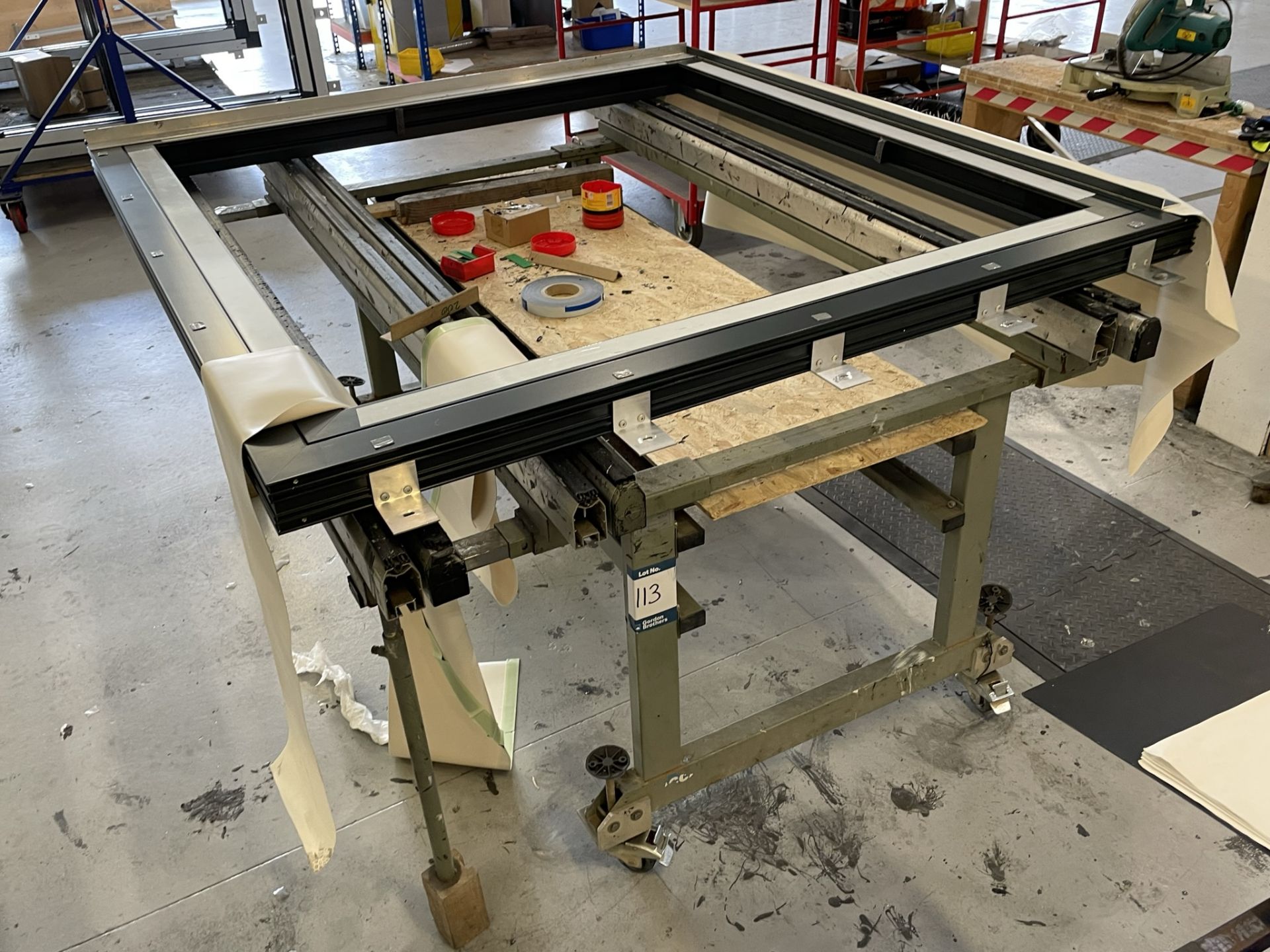 Mobile/expandable window frame fabrication bench, 2000 x 1400mm approx. (excluding contents) - Image 2 of 2