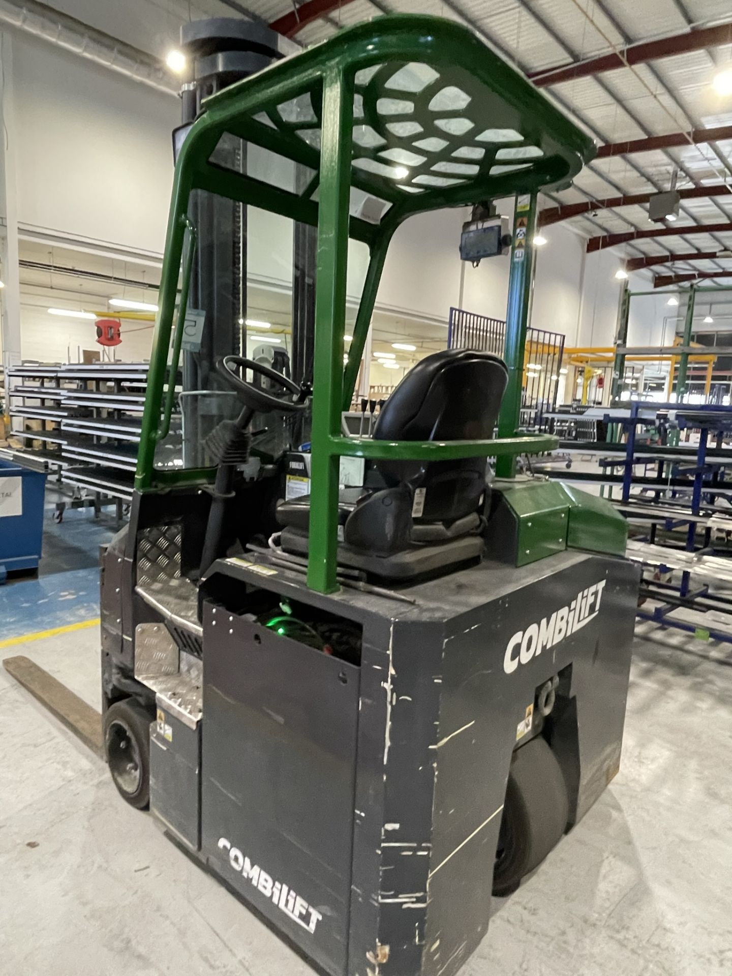 Combilift, CBE3000 electric multi-directional three wheel forklift truck, Serial No. 53222 (DOM: - Image 2 of 13
