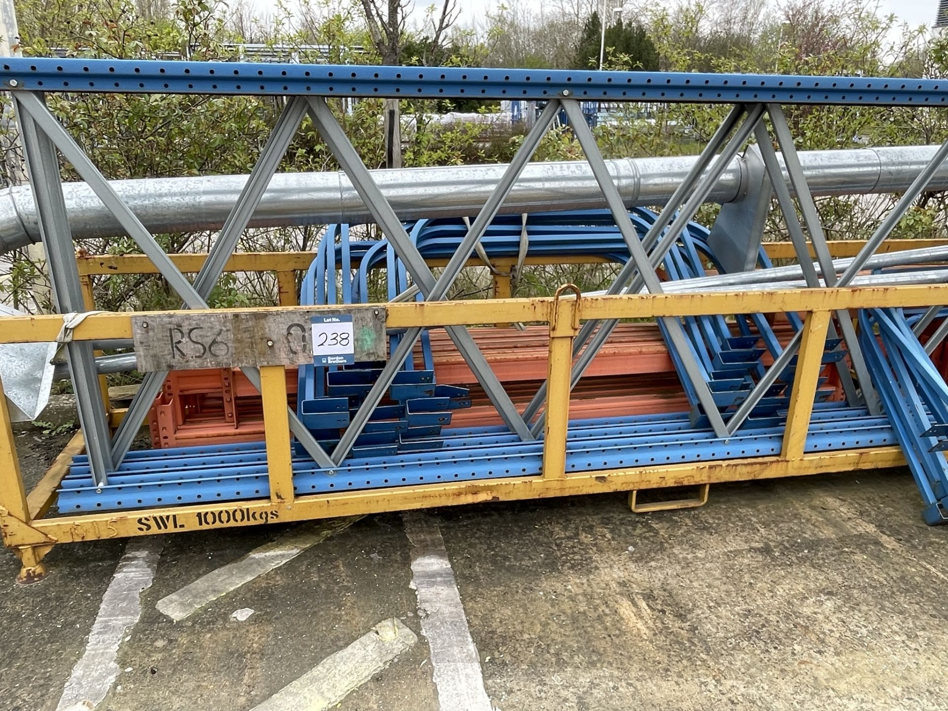 Dismantled light duty boltless metal pallet racking with 3x (no.) uprights and approx. 30x (no.) - Bild 3 aus 5