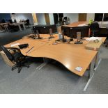 4x (no.) curved front light oak veneer desks, 3x (no.) operators chairs and 4x (no.) pedestals