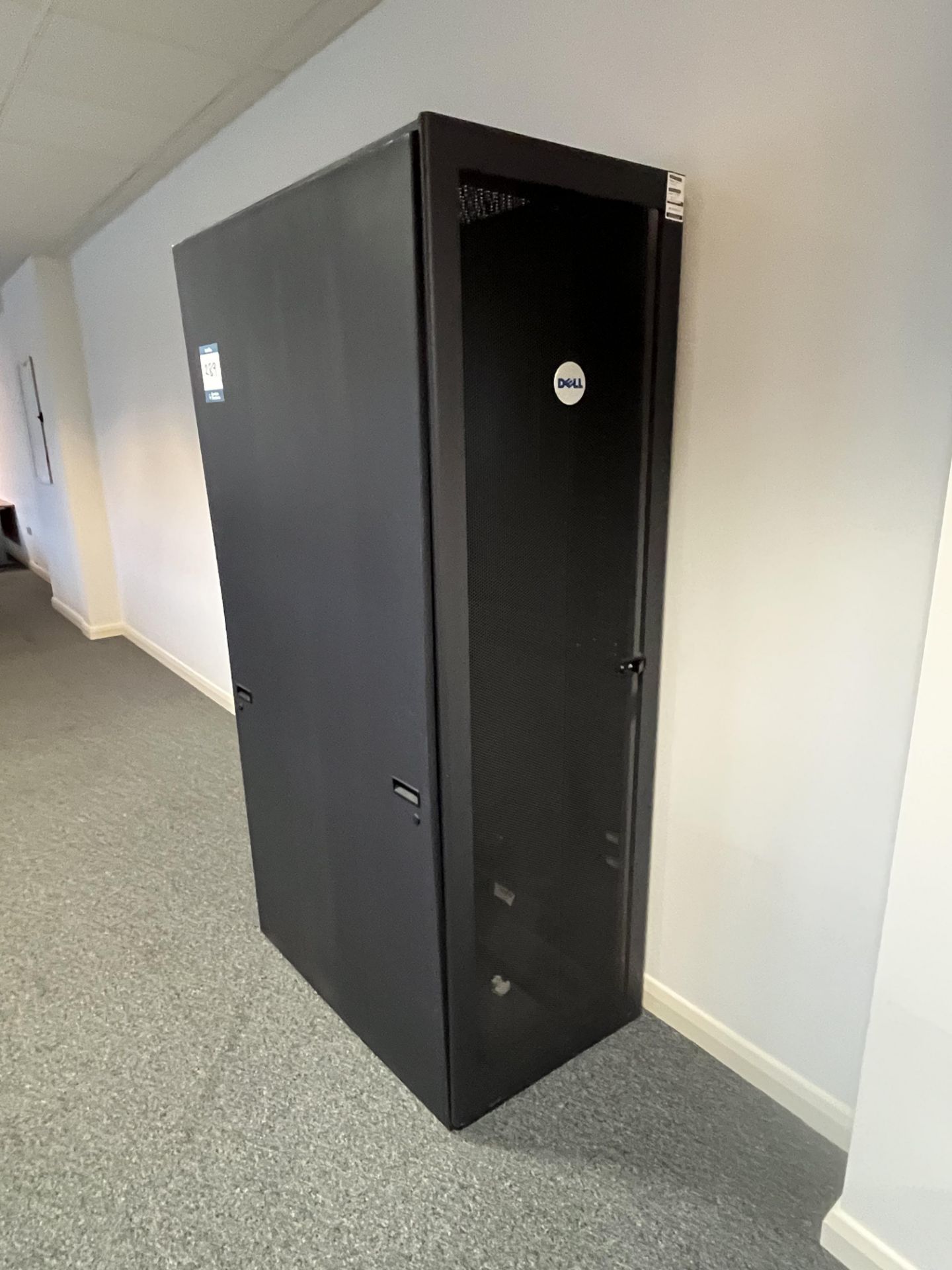 Dell, single door server/comms cabinet (no shelves)