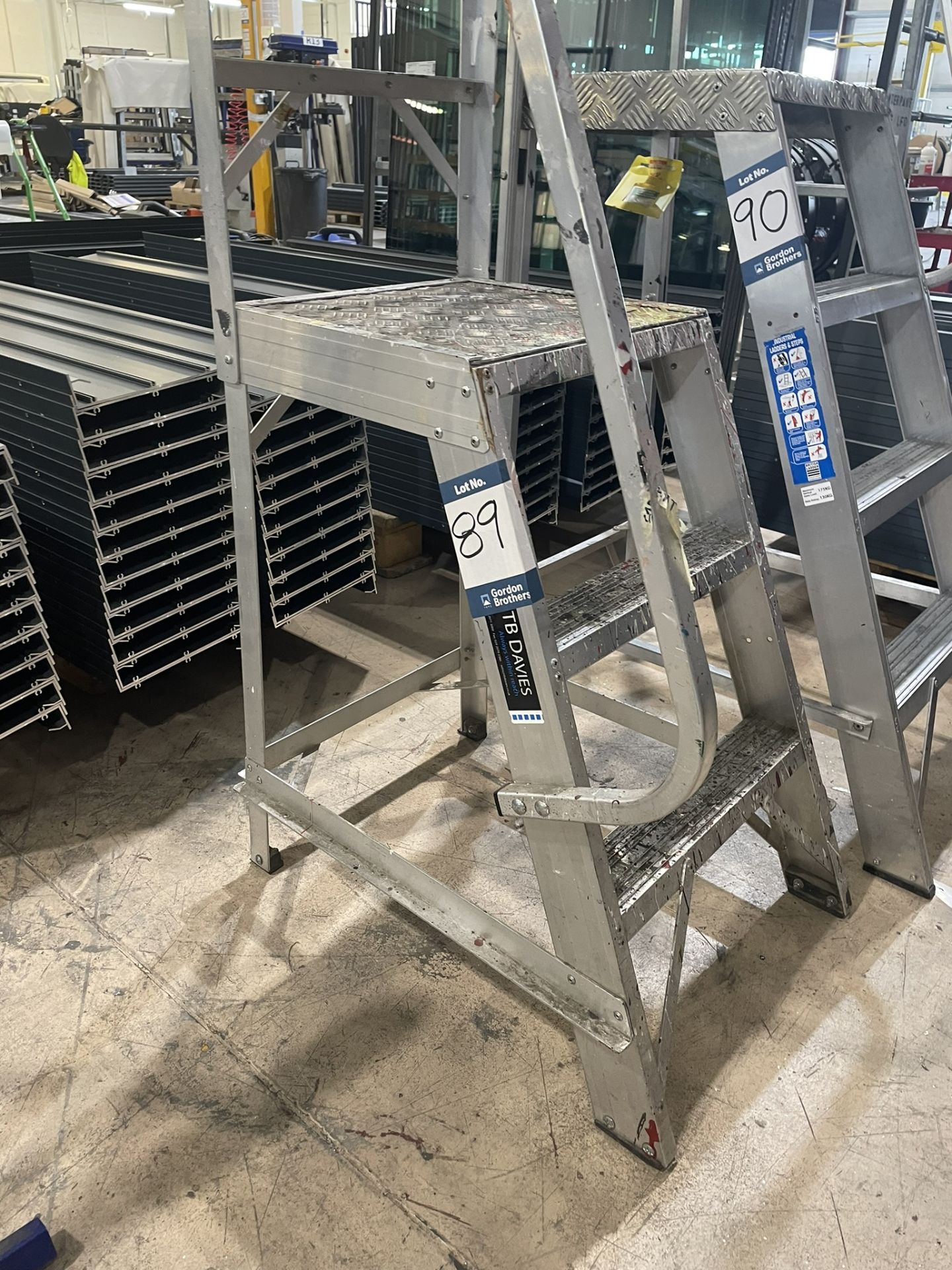 TB Davis, aluminium three tread access platform - Bild 2 aus 2