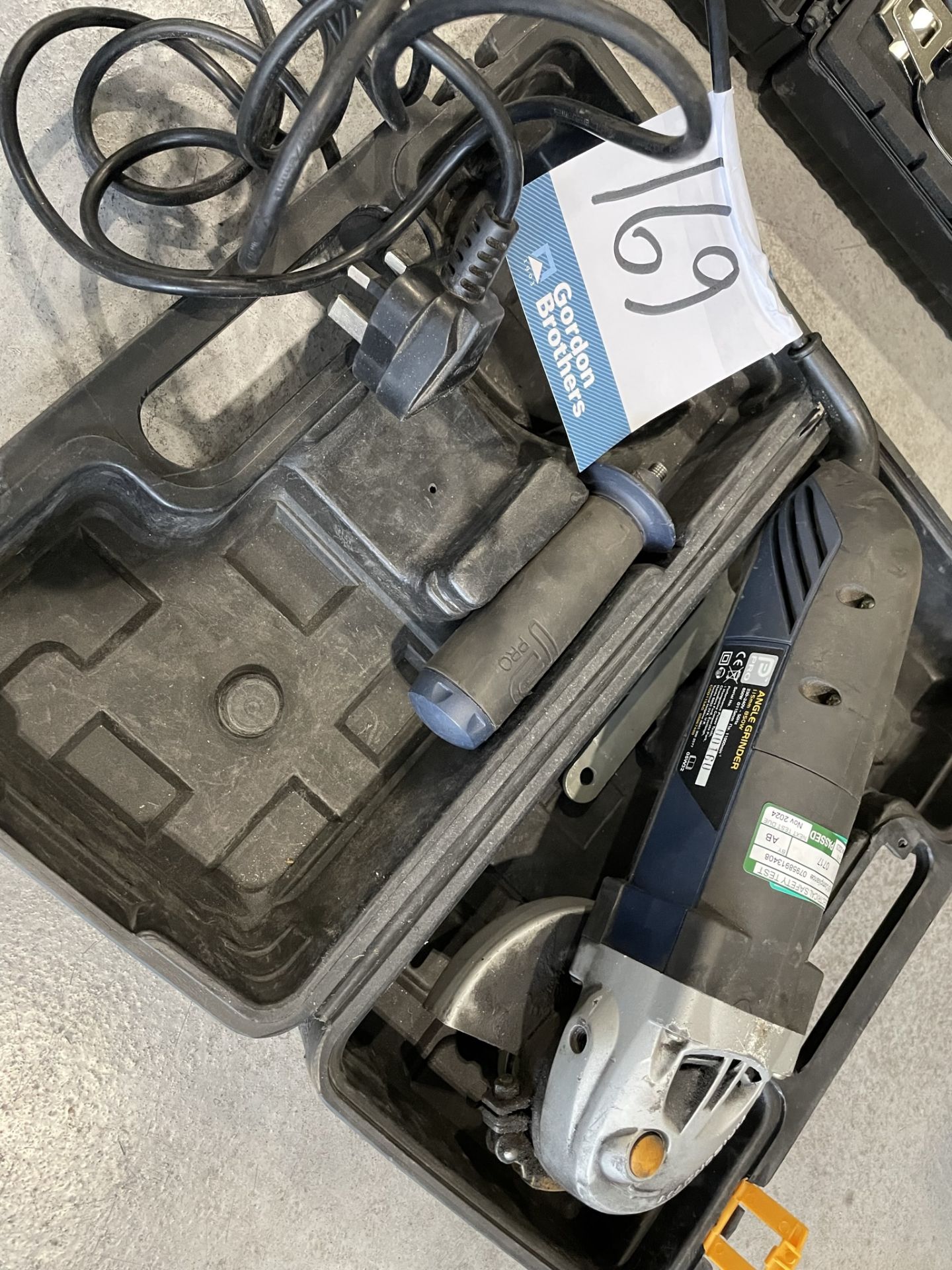 Pro, 115mm angle grinder and carry case