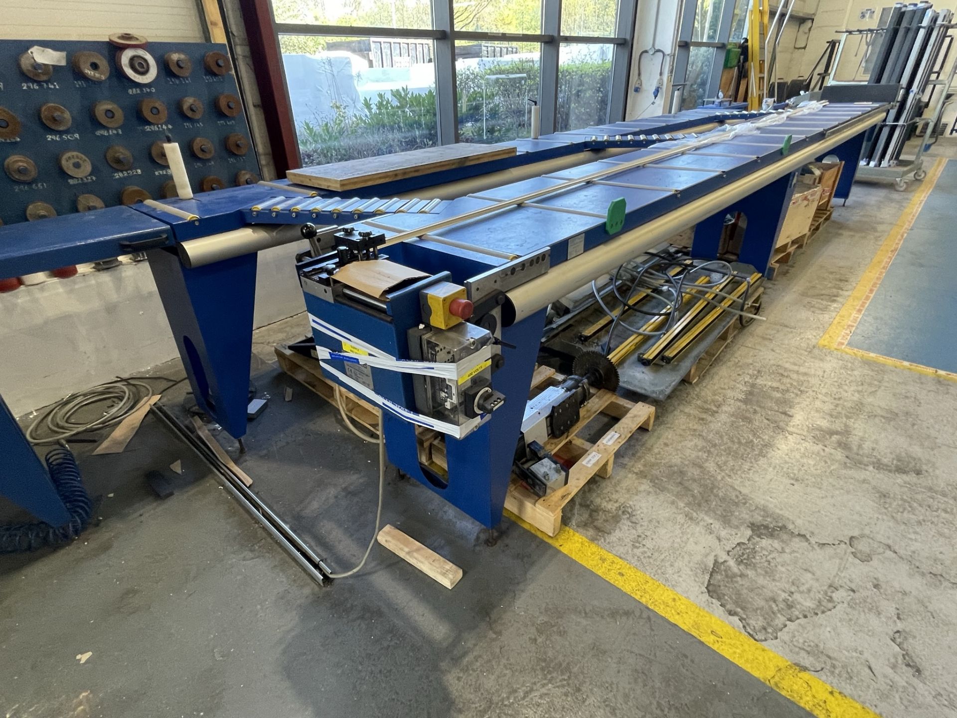 Schuco International, Isomat 5 profile rolling machine, Serial No. 792-334 (DOM: 2004) with roller - Image 8 of 16