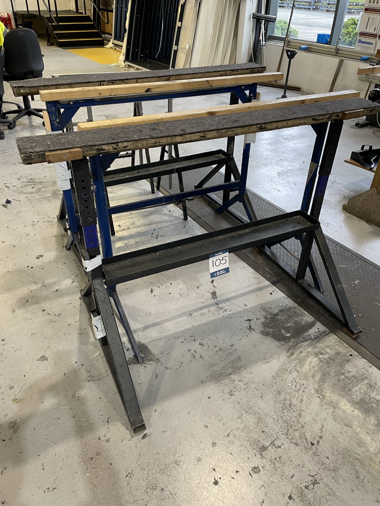 8x (no.) adjustable trestle stands