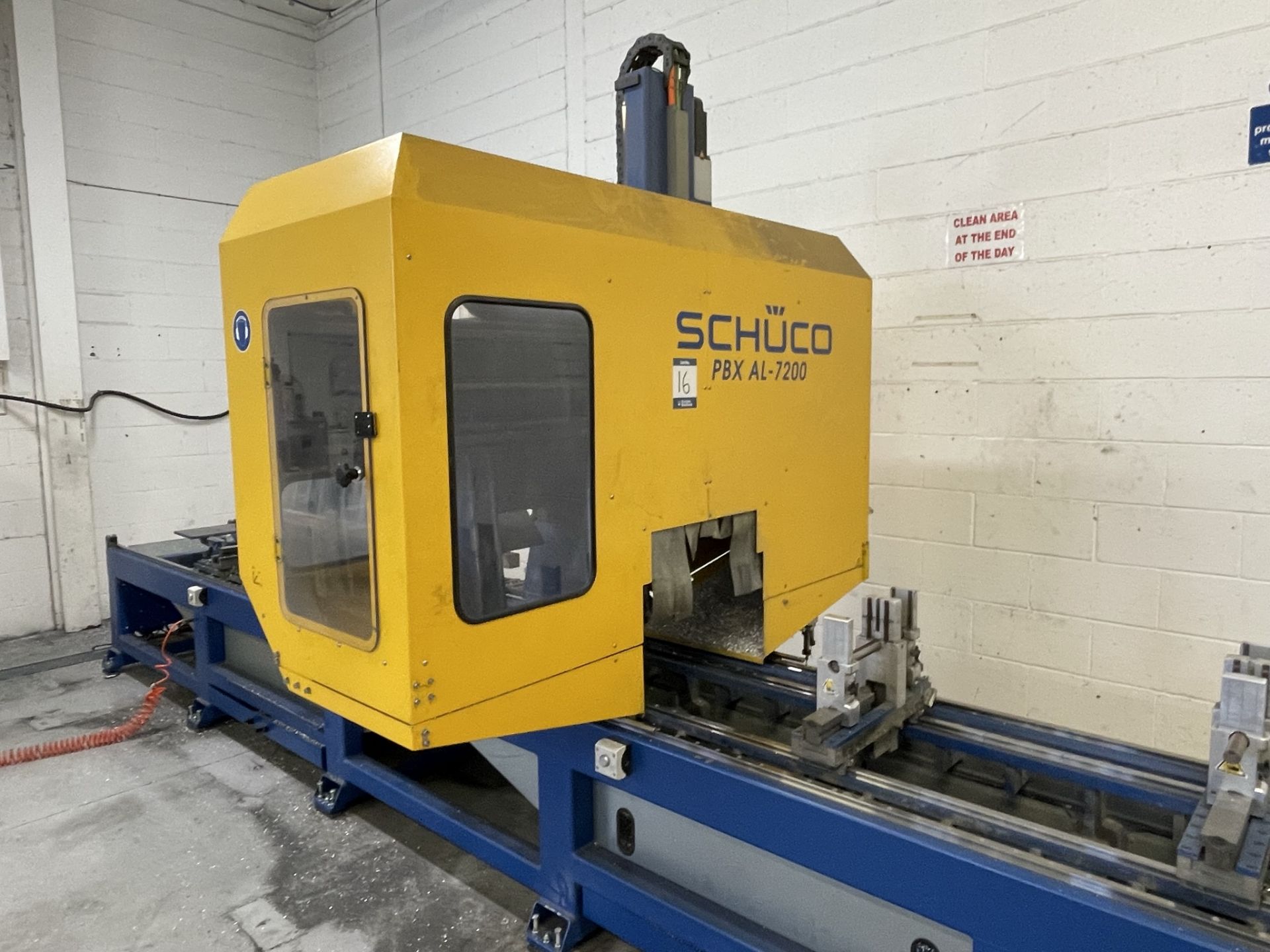 Schuco, PBX AL-7200 single spindle CNC profile machine centre, Serial No. 280863 (DOM: 2008) with - Image 2 of 11