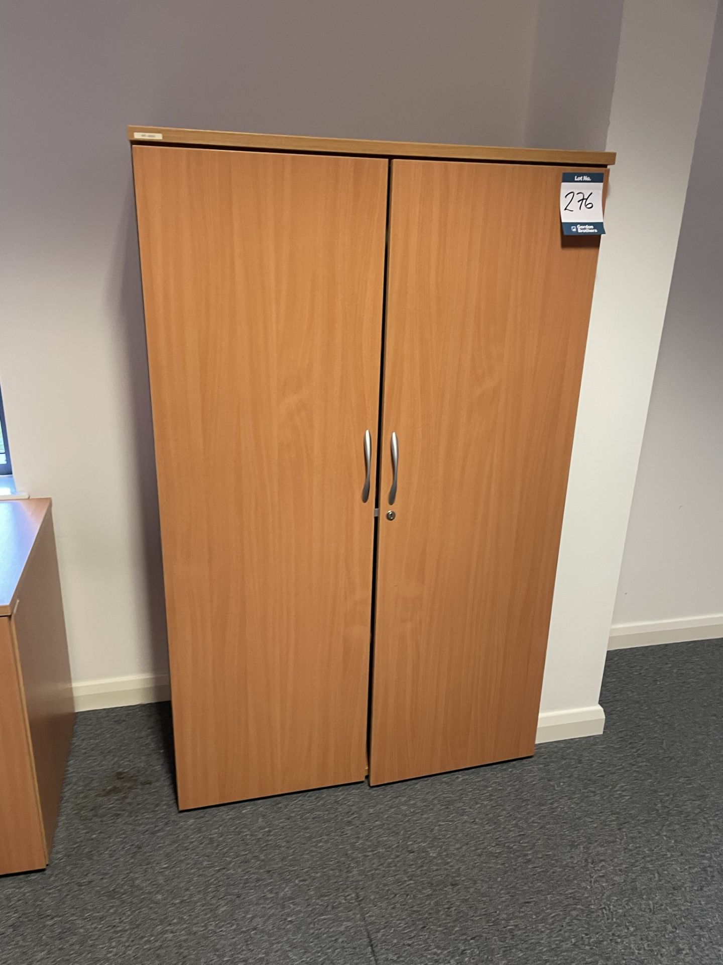 4x (no.) light oak veneer double door cupboards