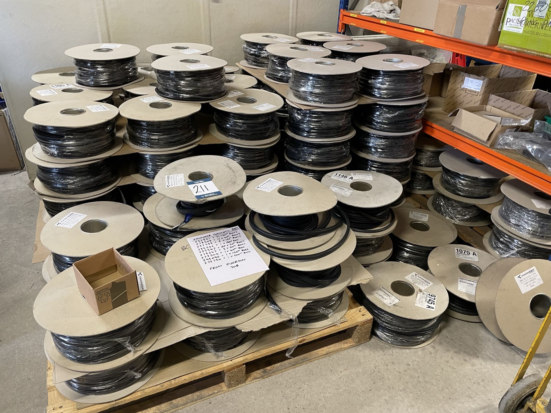 Approx. 50 reels Kawneer gasket, as lotted together with content of four tier boltless steel rack, - Bild 2 aus 4