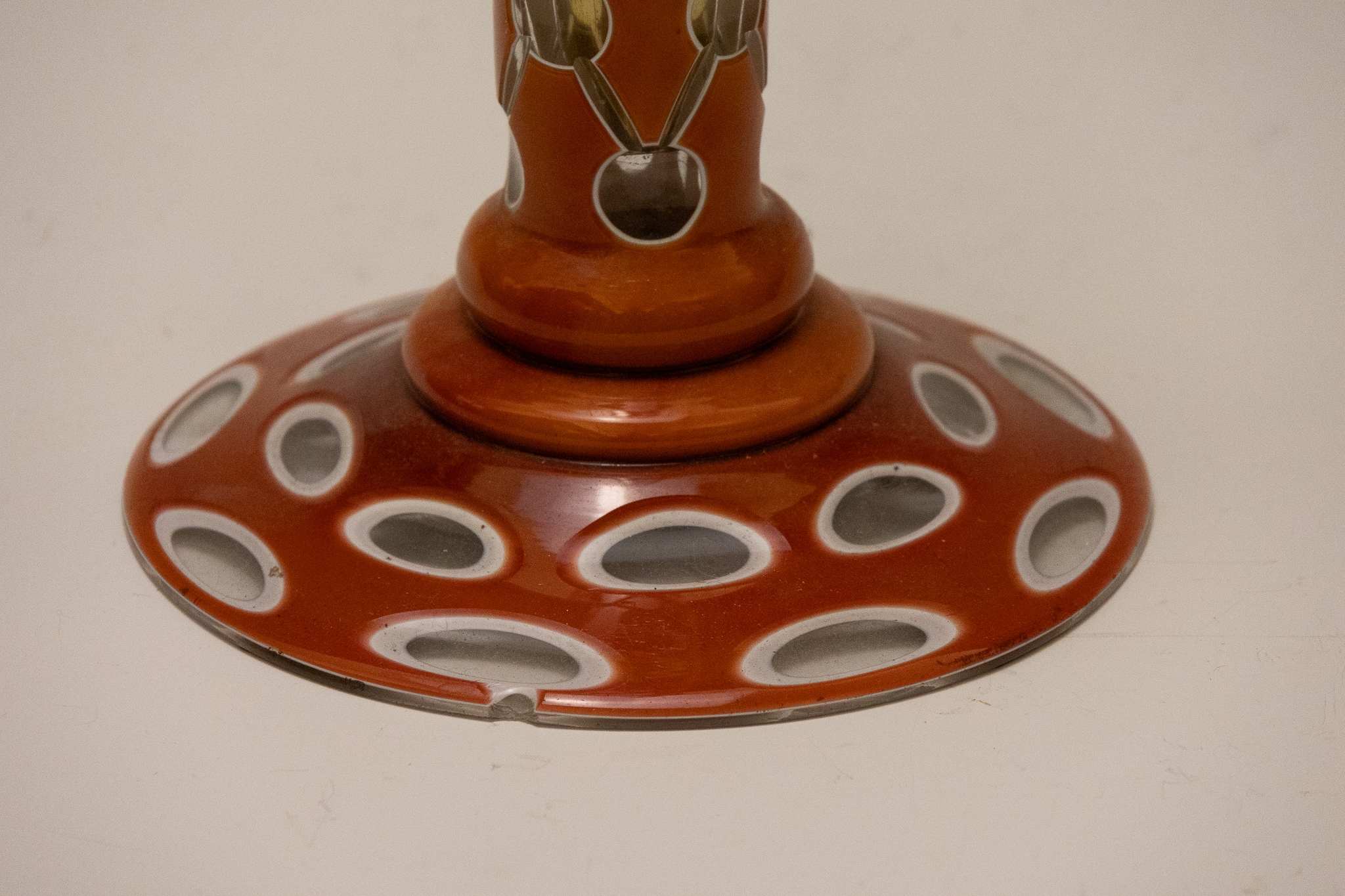 An Antique Bohemian Glass Lamp Stand from the Mid-19th Century.

H: Approximately 37cm  - Image 2 of 2