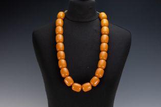 A Tribal Yemeni Amber Colour Beads Necklace.

269g 