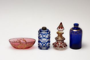 A Lot of 4 Antique Bohemian Glass Scent Bottles and a Bowl from the 19th Century. 