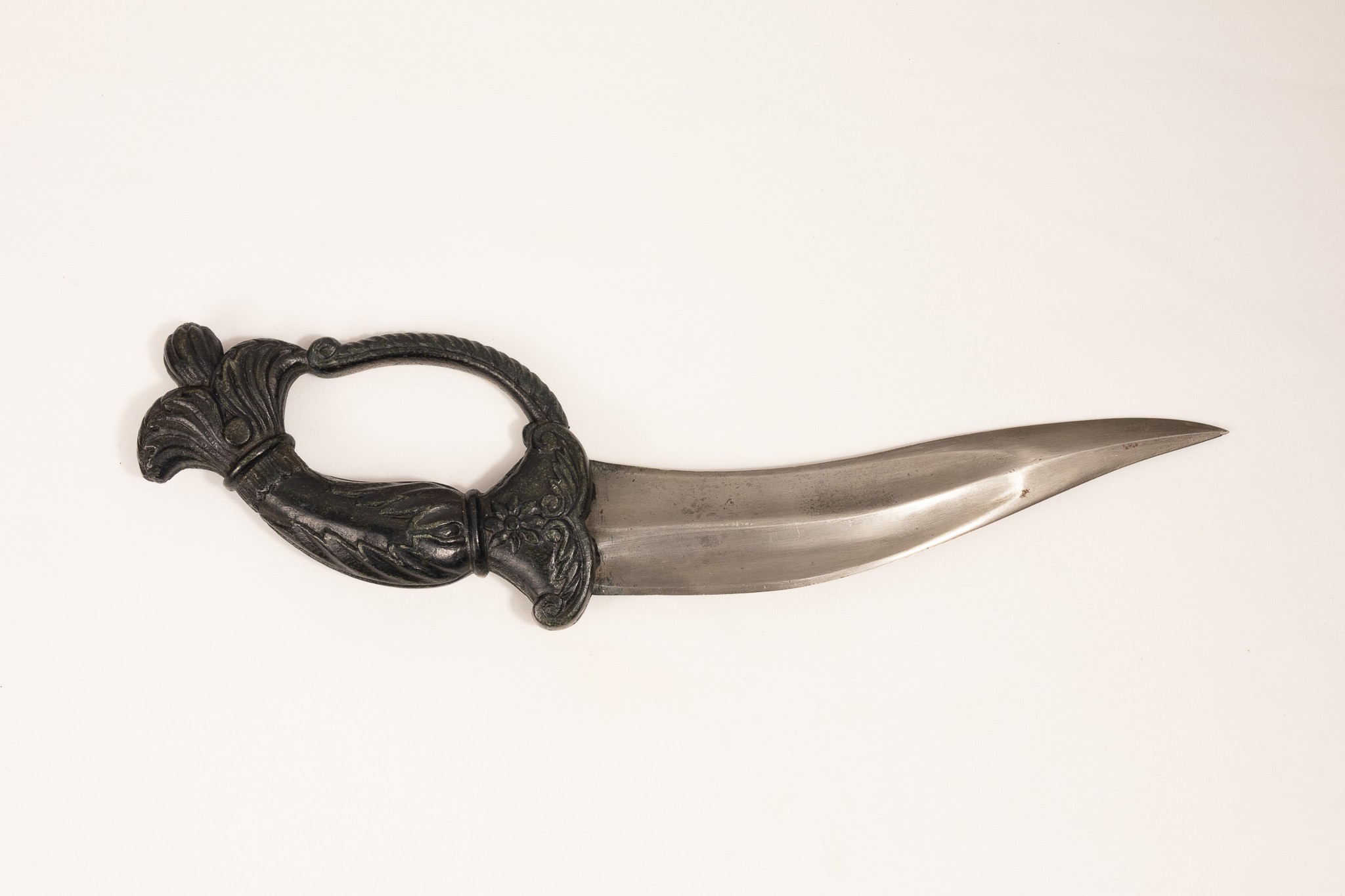 An Indian Handstone Dagger from the 19th Century.

L: Approximately 34cm  - Image 2 of 3