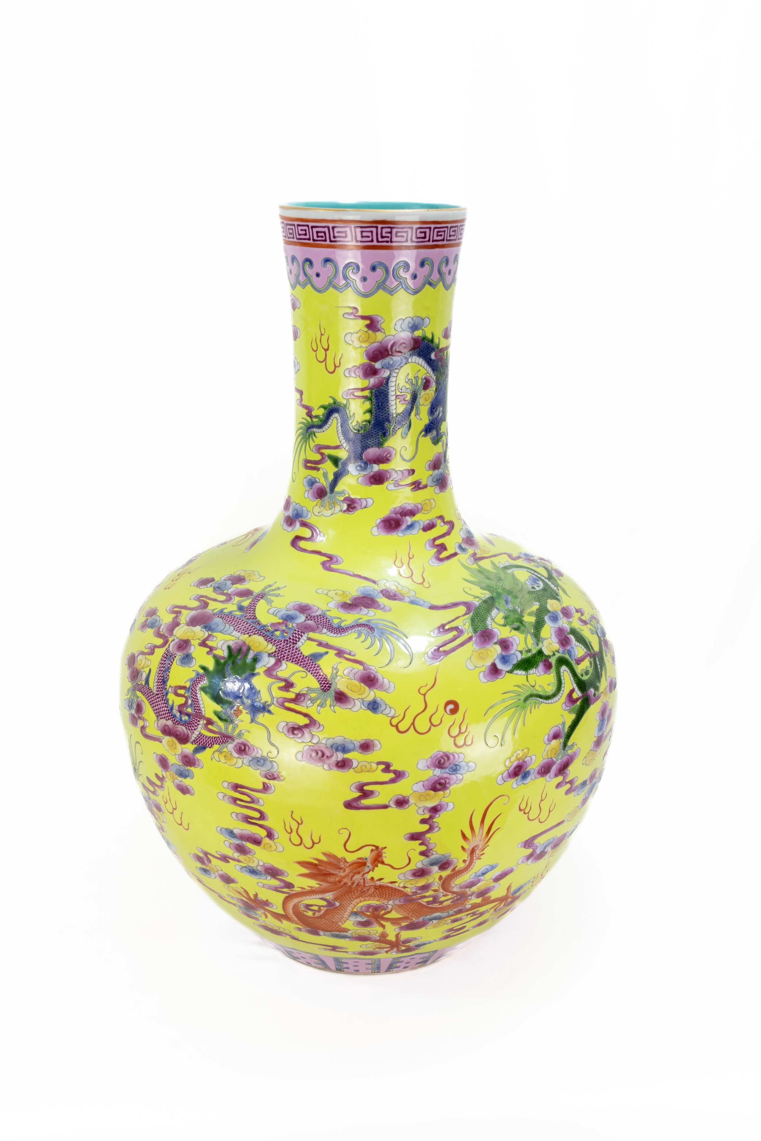 A Large Chinese Porcelain Yellow Ground Famille Rose Vase from the 19th Century.  - Image 2 of 4