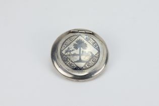 An Islamic Iraqi Silver Compact Mirror with Niello Work D: Approximately 7.6cm 82g