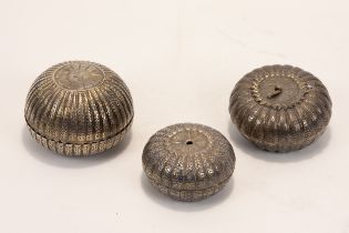 A Lot of 3 Thai Silver Jewellery Boxes. D: Approximately 6-7cm 105g