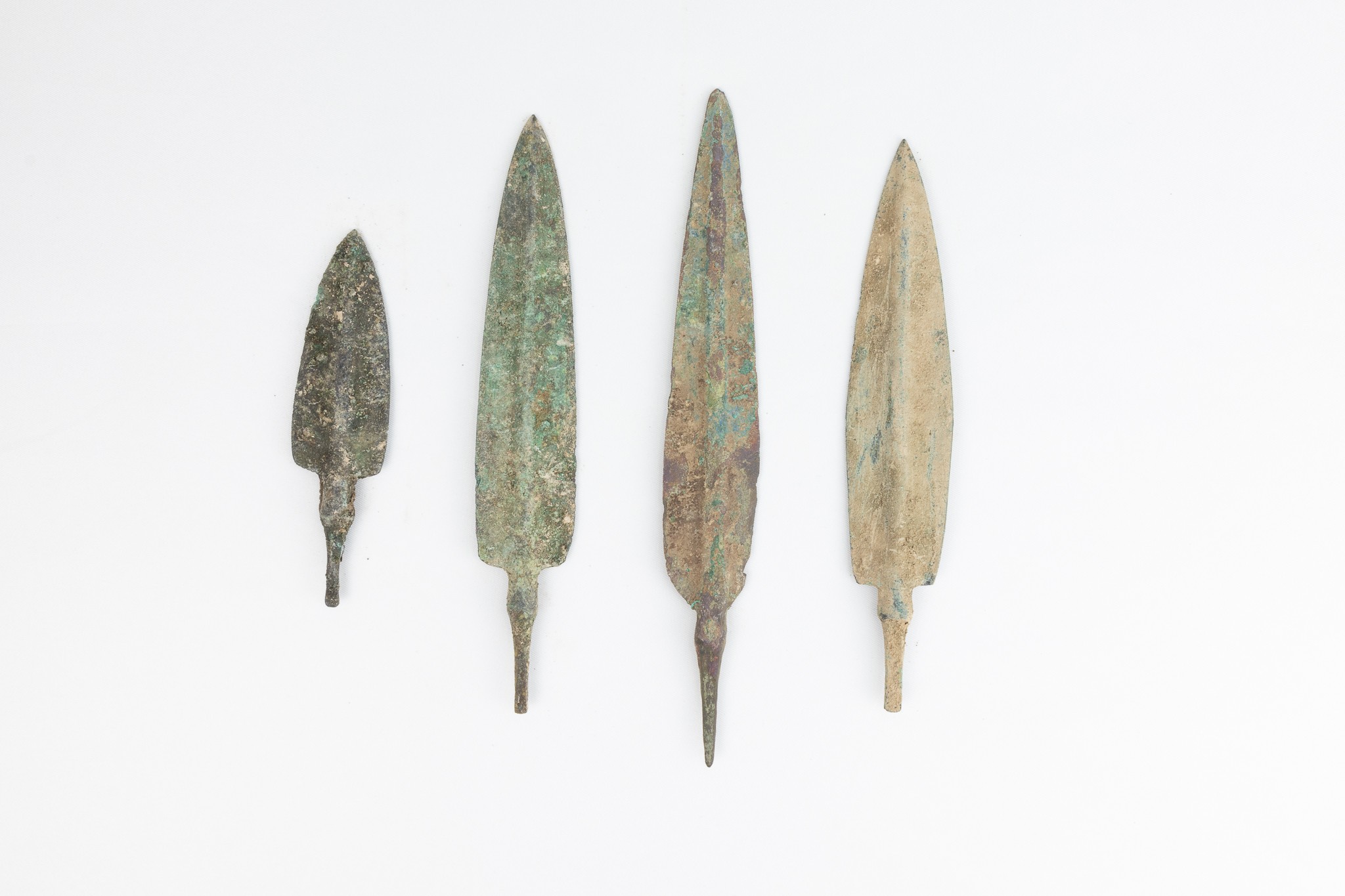 A Lot of 4 Luristani Bronze Daggers.

L: Approximately 9.8 - 17cm  - Image 2 of 2