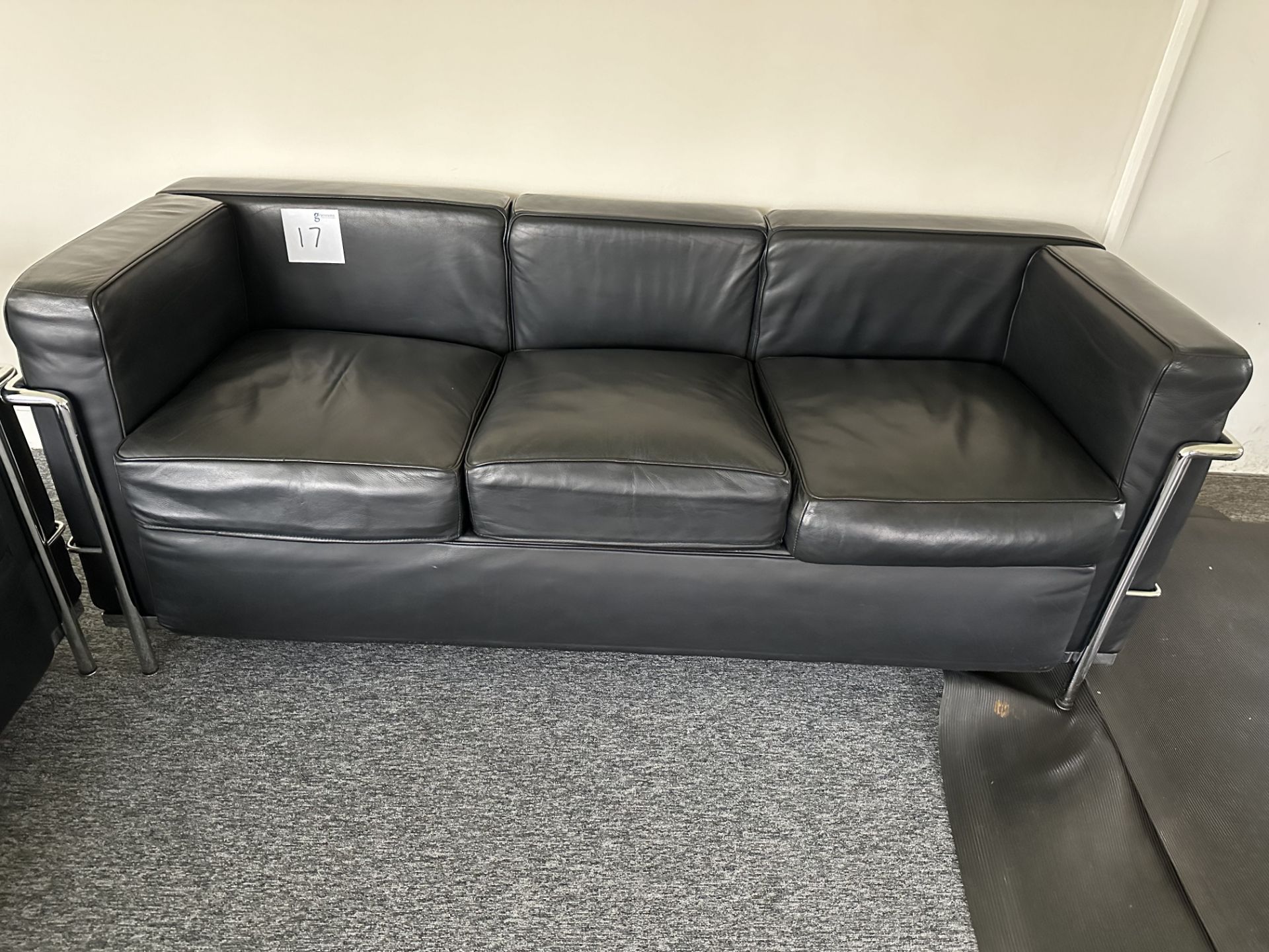 3 SEATER LEATHER SOFA