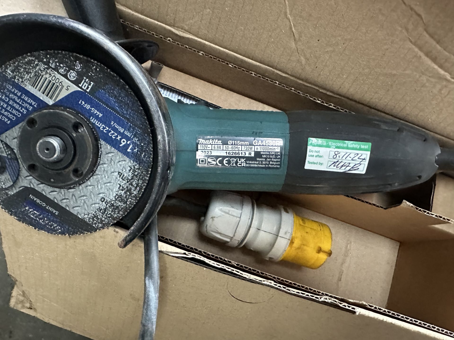 MAKITA GA4530R GRINDER 110V - Image 2 of 2