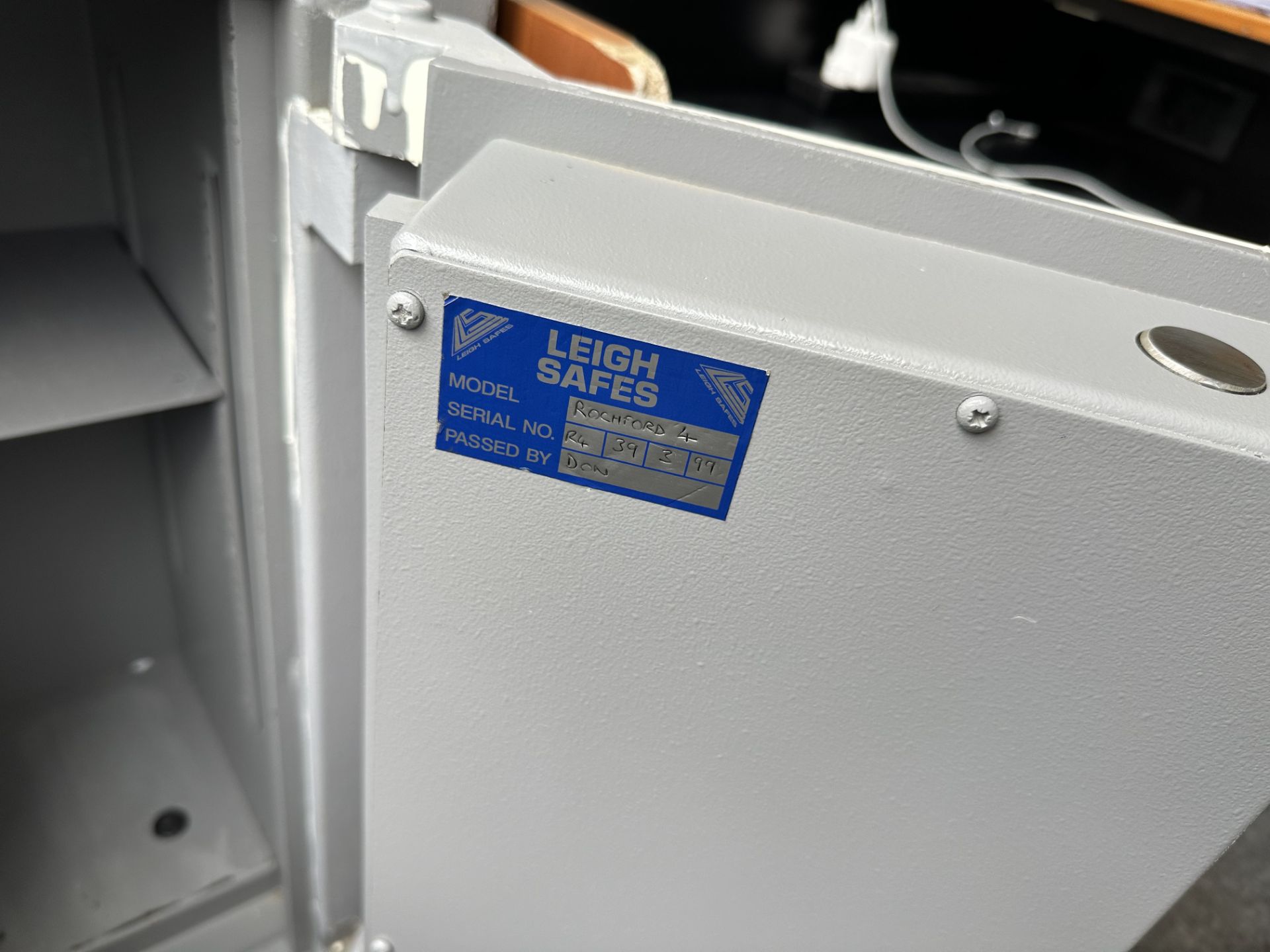 FLOOR SAFE - Image 3 of 3