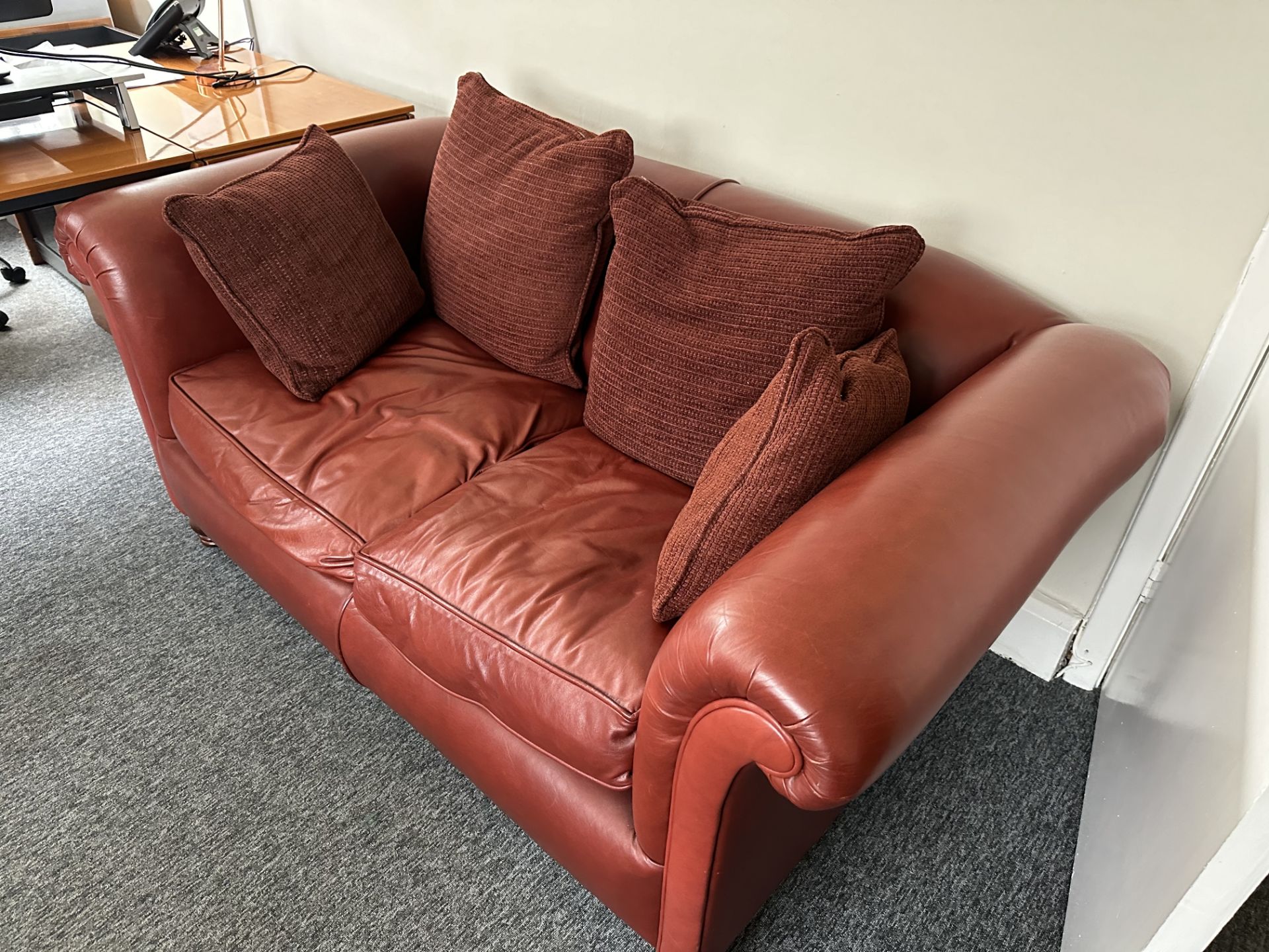 2 SEATER RED LEATHER SOFA - Image 2 of 2