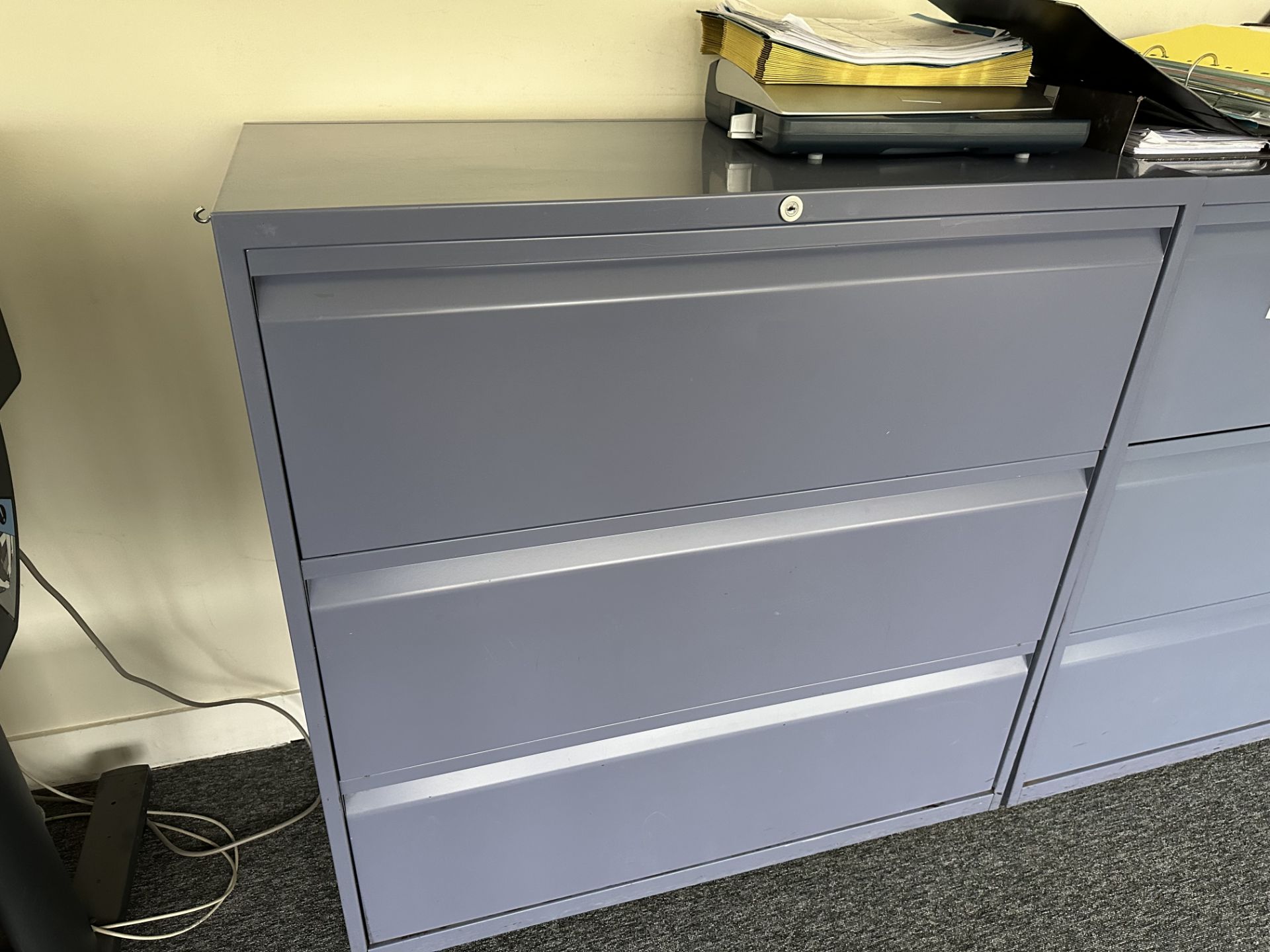 2 X 3 DRAWER GREY FILING CABINET - Image 2 of 3