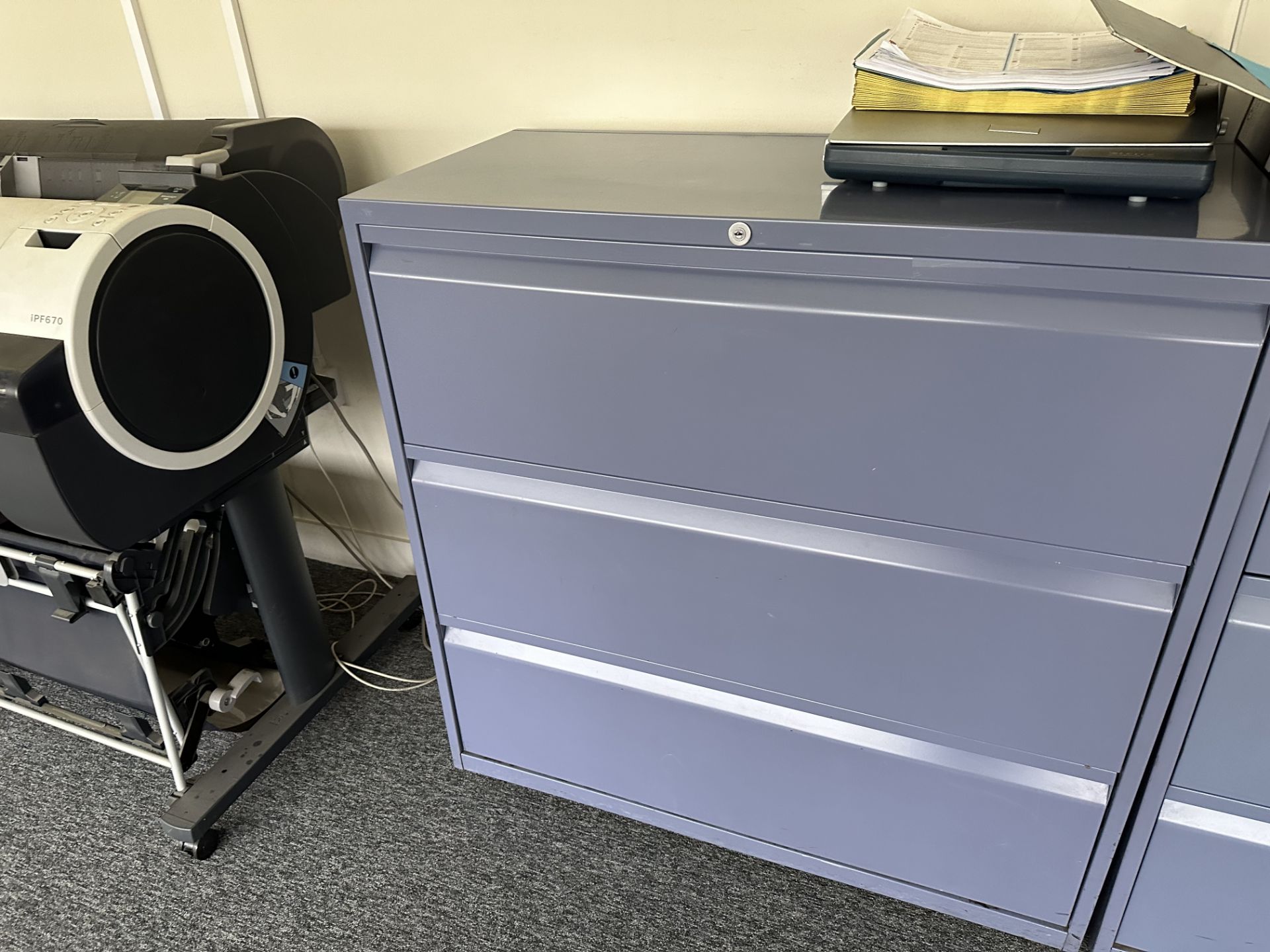 2 X 3 DRAWER GREY FILING CABINET - Image 3 of 3