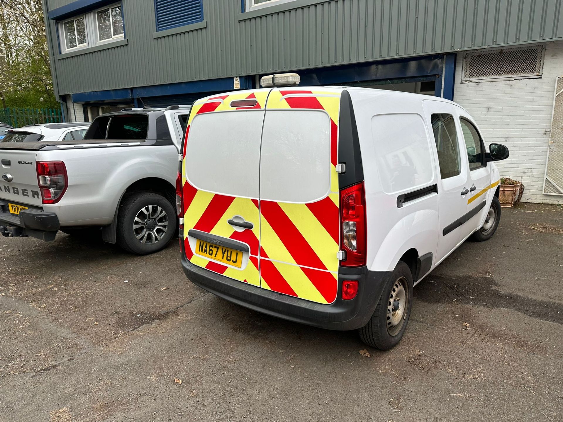 Mercedes Citan Crew Van (2017) Registered Nov 2017, MOT DEC 2024, MILEAGE 129k - Image 4 of 4