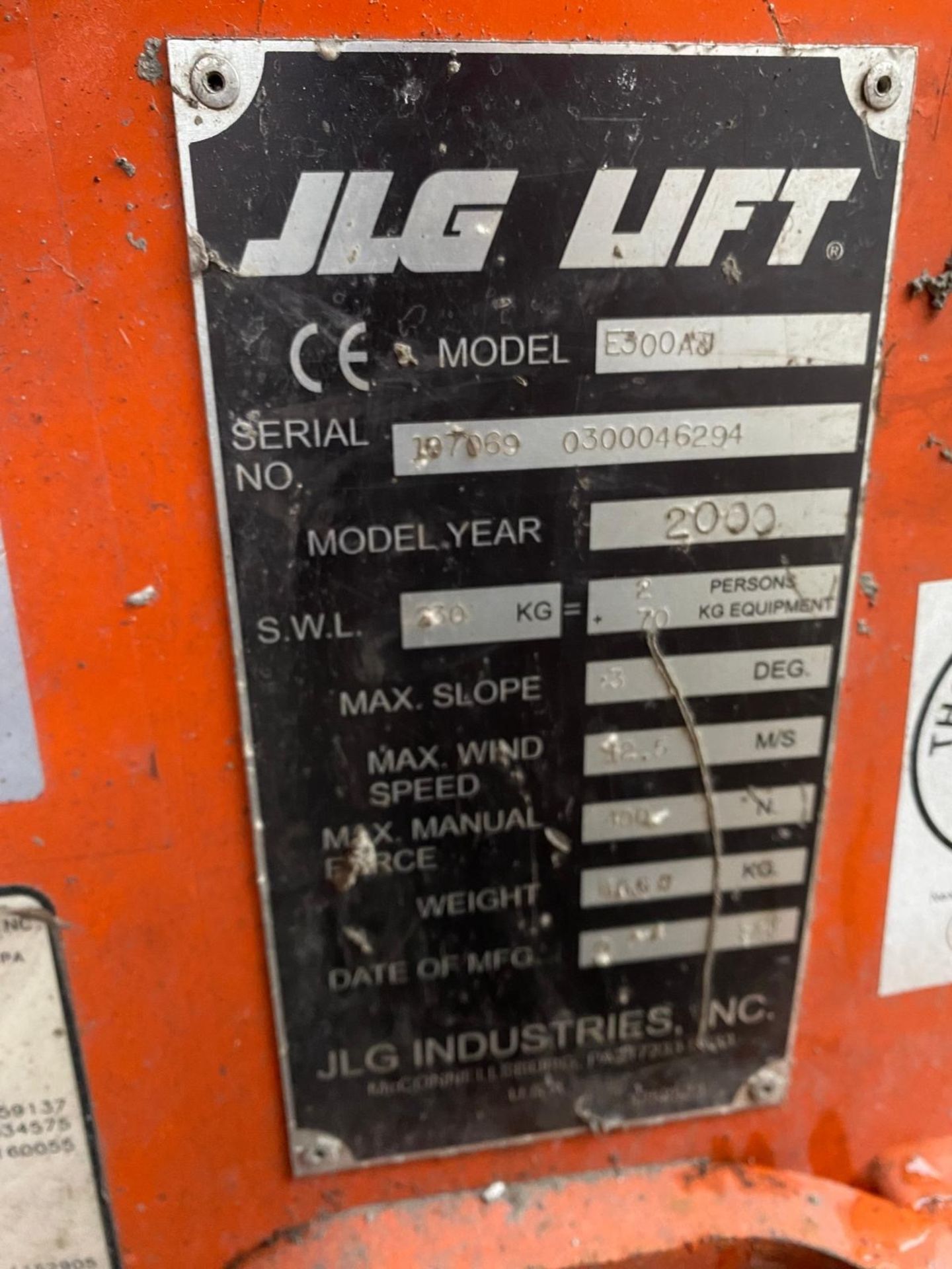 JLG Model E300 Cherry Picker Lift (2000 Model) - Image 7 of 12