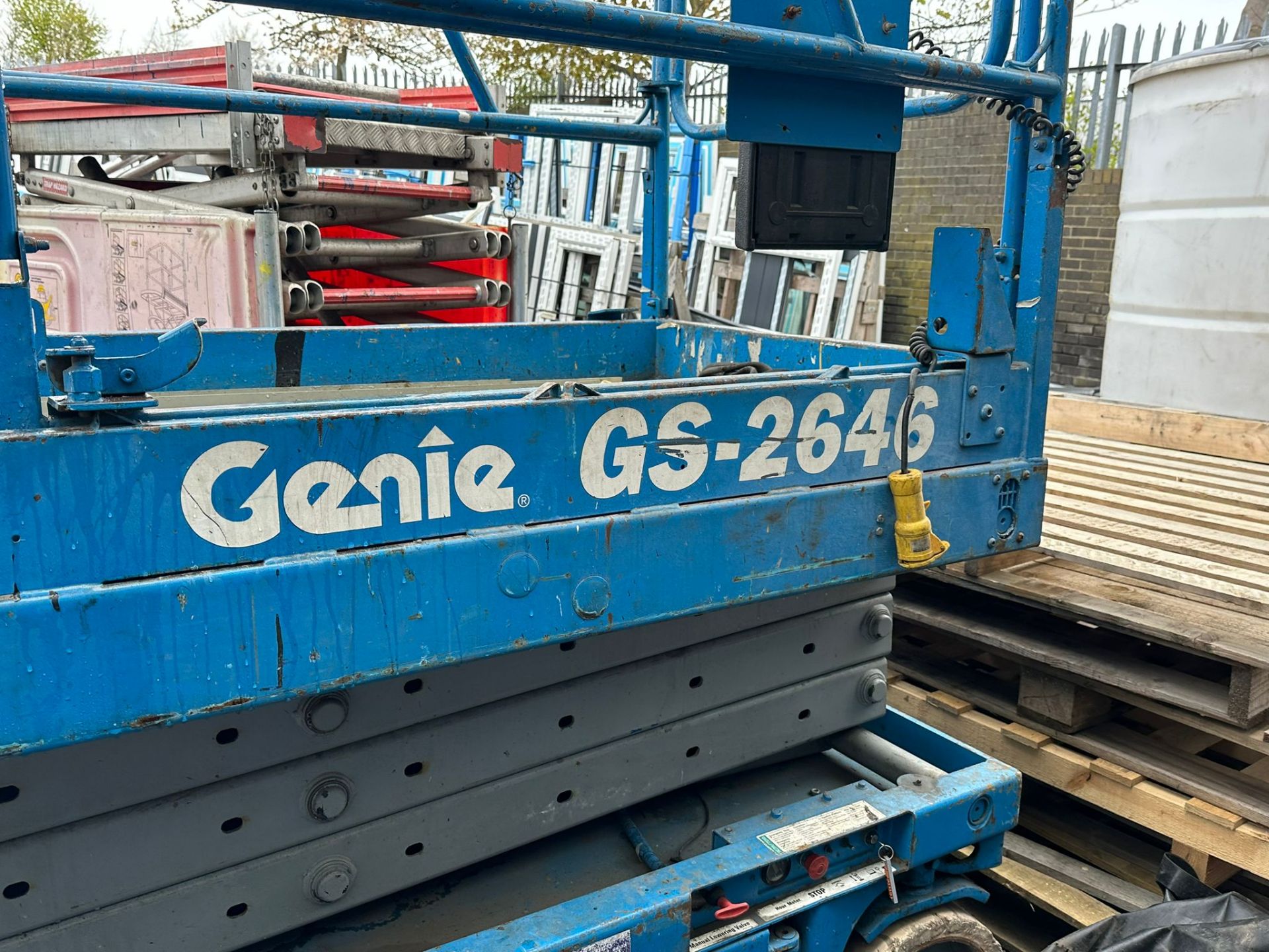 GENIE GS 2646 Scissor Lift, Serial No. 26121 (2000 Model) - Image 5 of 5