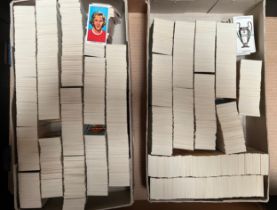Sun Soccer cards 1-1000 range, in bundles, unchecked for completeness or duplication.