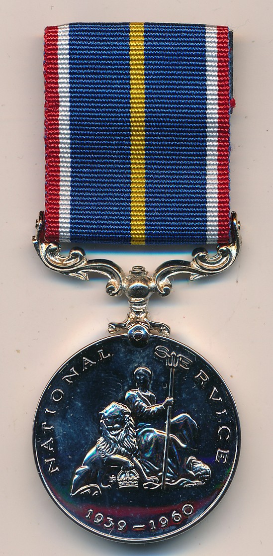 A boxed National Service medal to 5384452 SPR E. POWELL RE. - Image 2 of 3