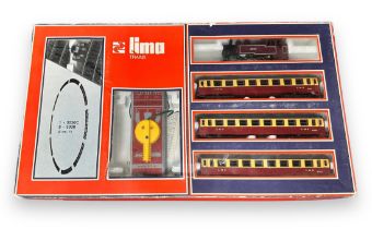 Lima train Passenger train set No. 4506A, generally excellent in good plus window box, with maroon