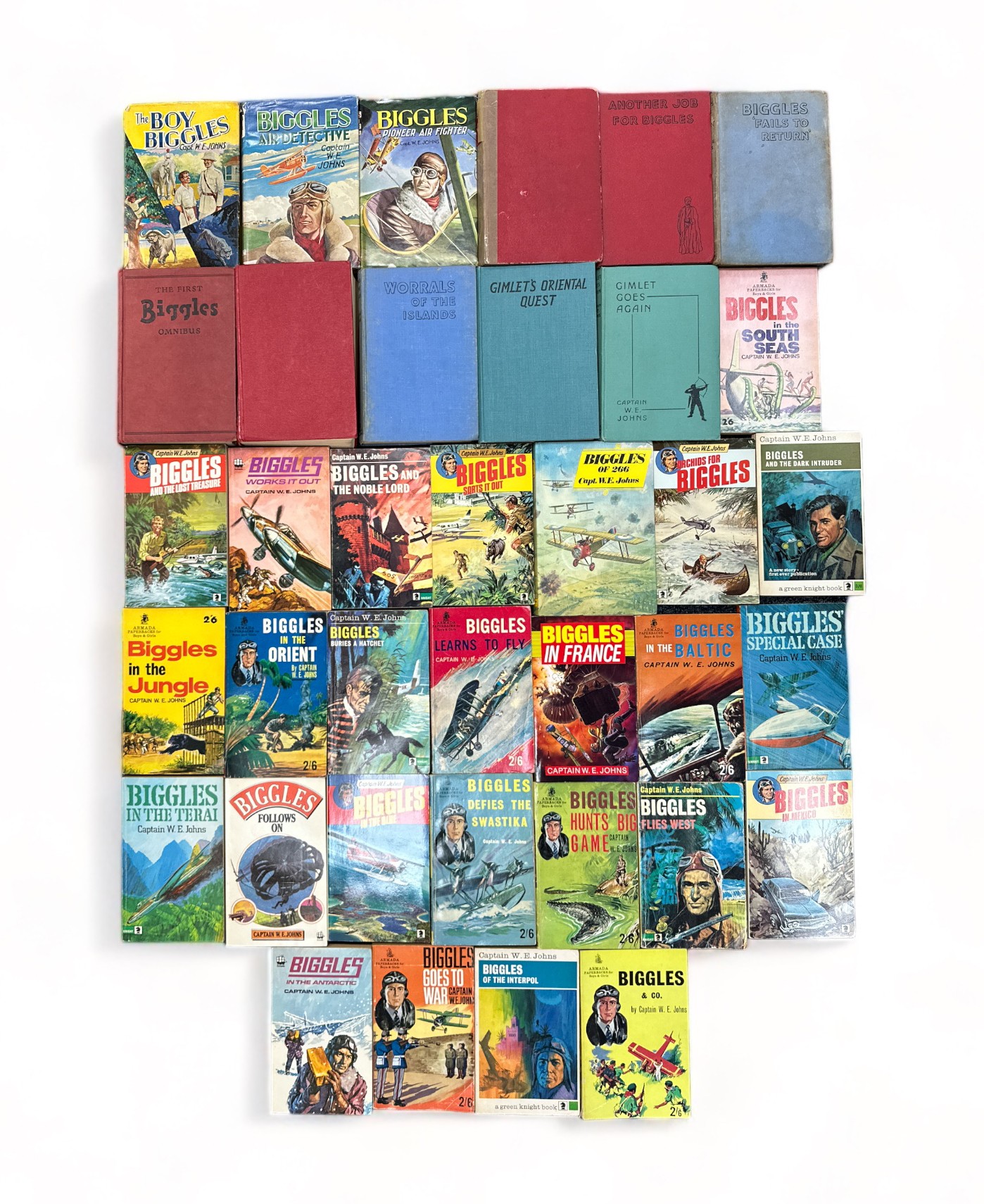 W.E. Johns book collection (37) with Biggles hard backs with dust jackets (3), without (5),