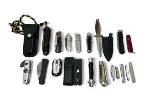 A selection of pocket knives and penknives (19), including examples issued for BP, Michelin,