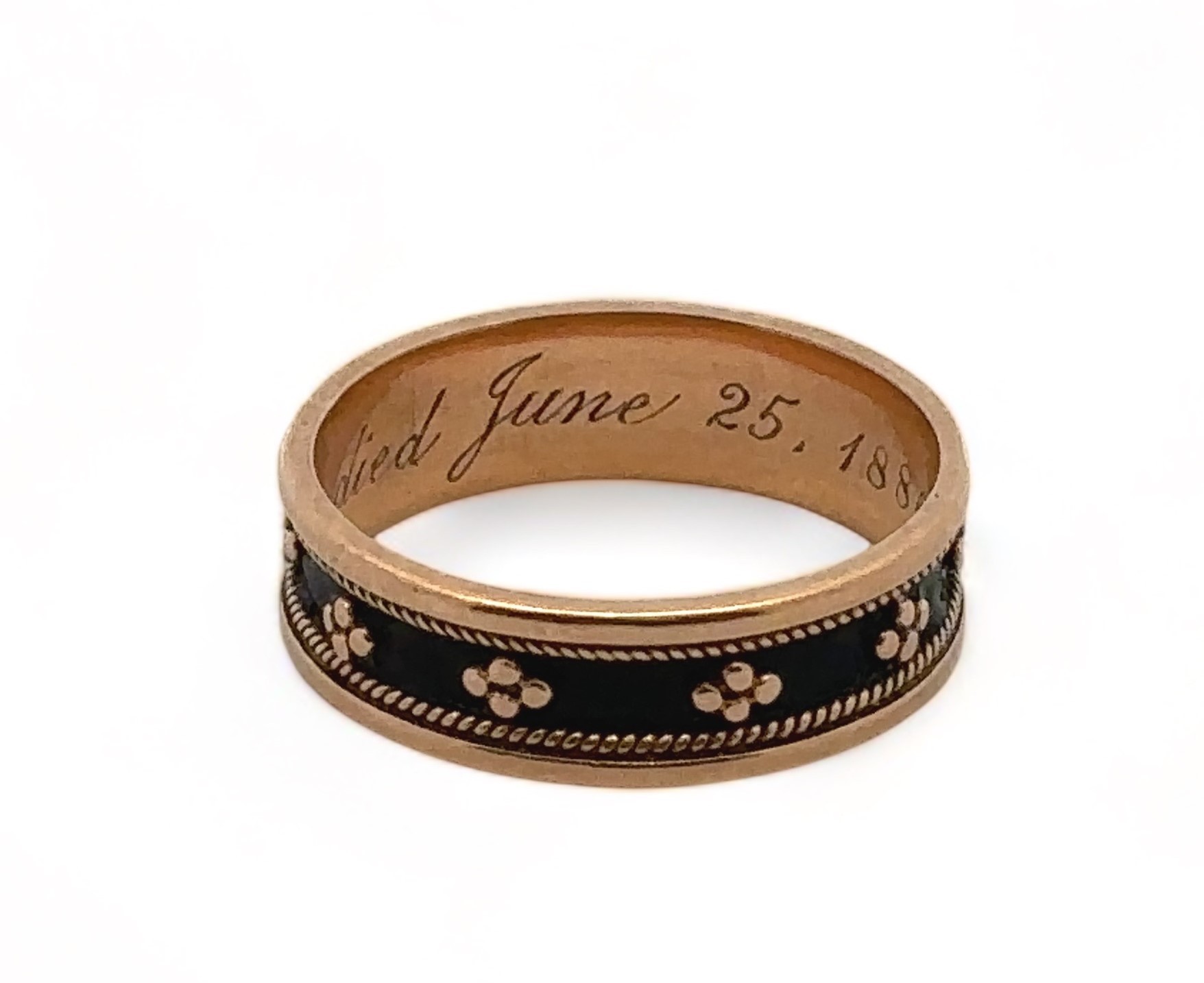 A gold and black enamel mourning ring, stamped 15ct. Size O. Inscribed to interior 'Harry, died June