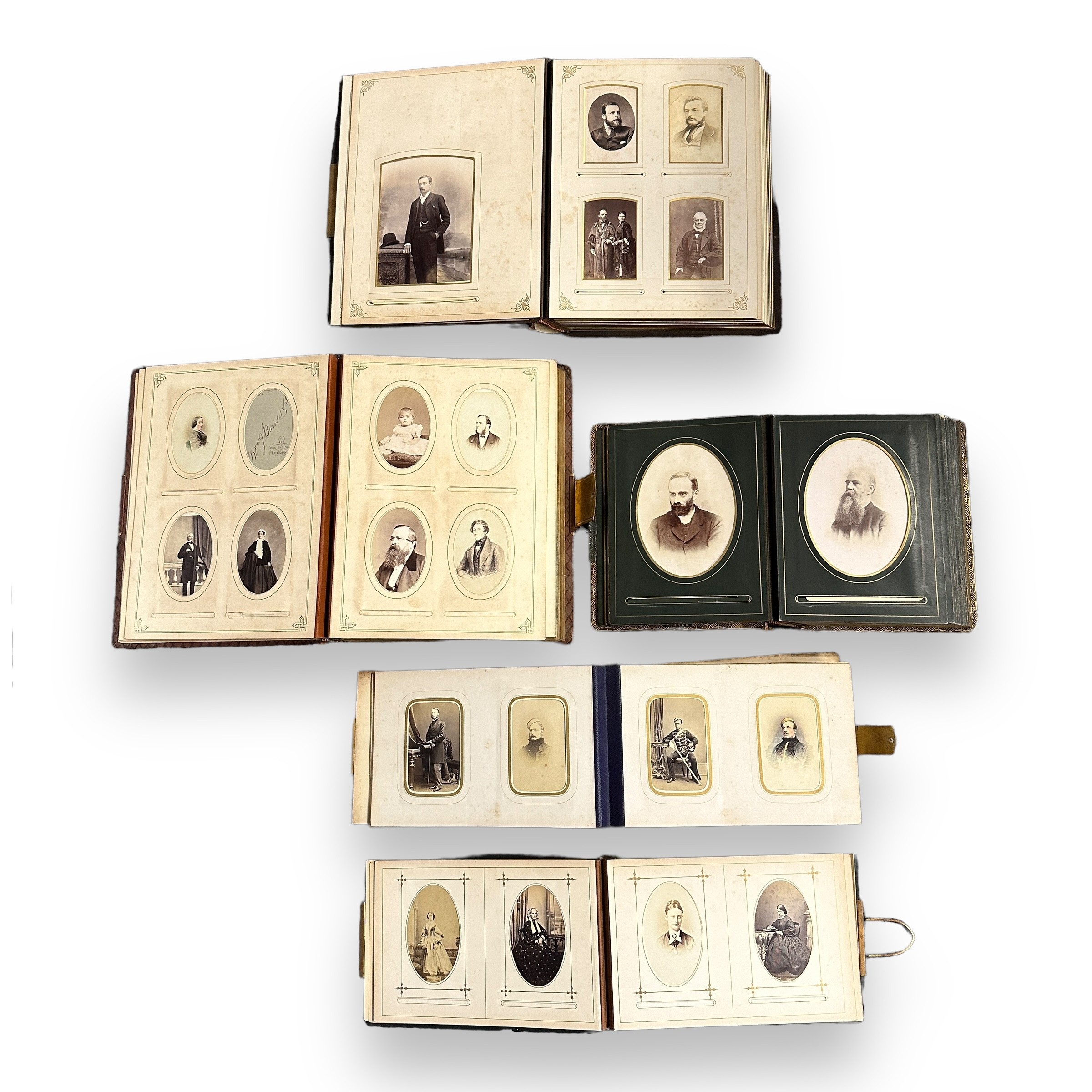 A collection of Victorian photographic cabinet cards / Cartes de Visite, with 151 cards in 3