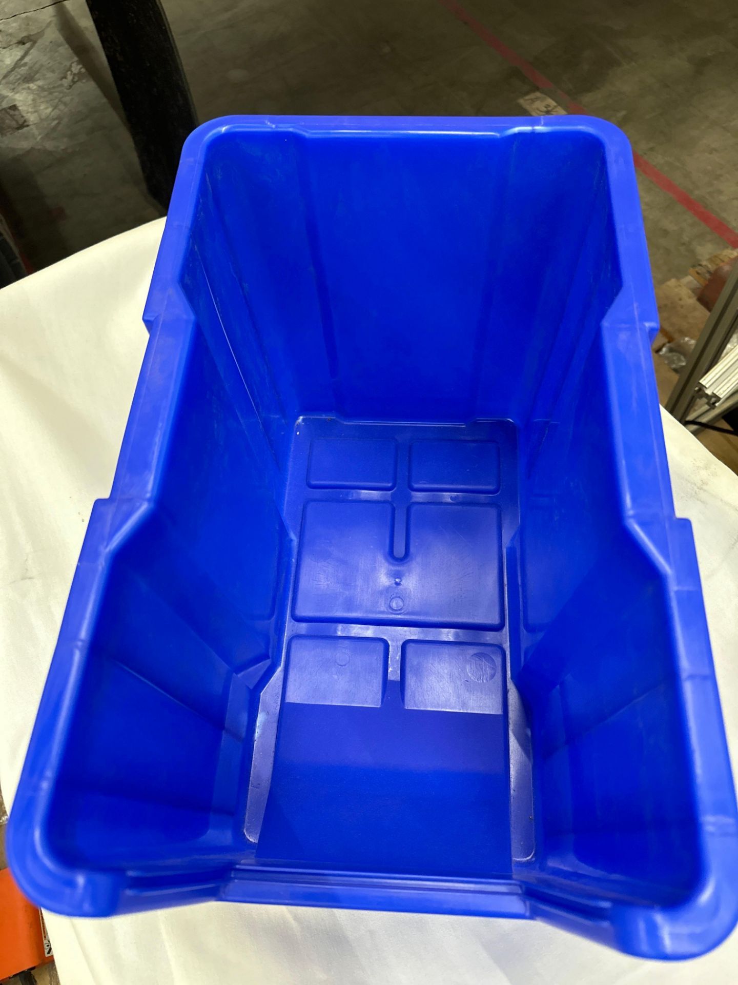 (16) Blue Bins - Bild 3 aus 3