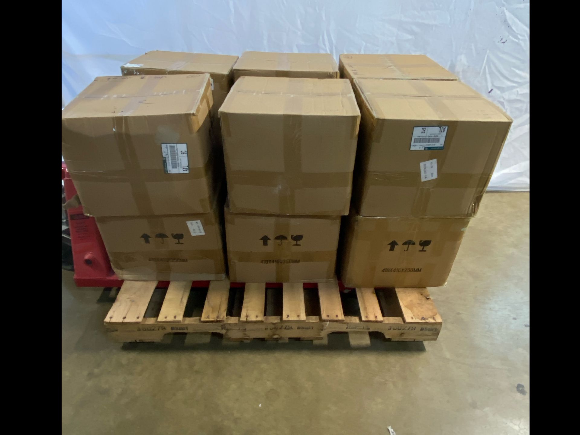 Pallet of iPhone XS & XR Phone Cases