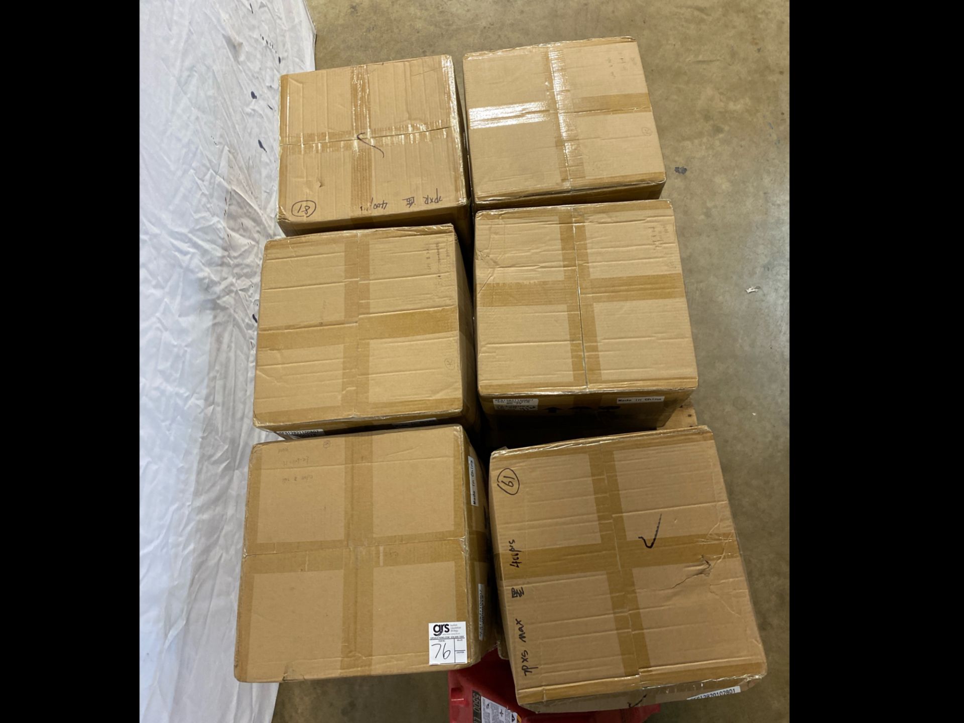 Pallet of iPhone XS & XR Phone Cases - Image 2 of 4