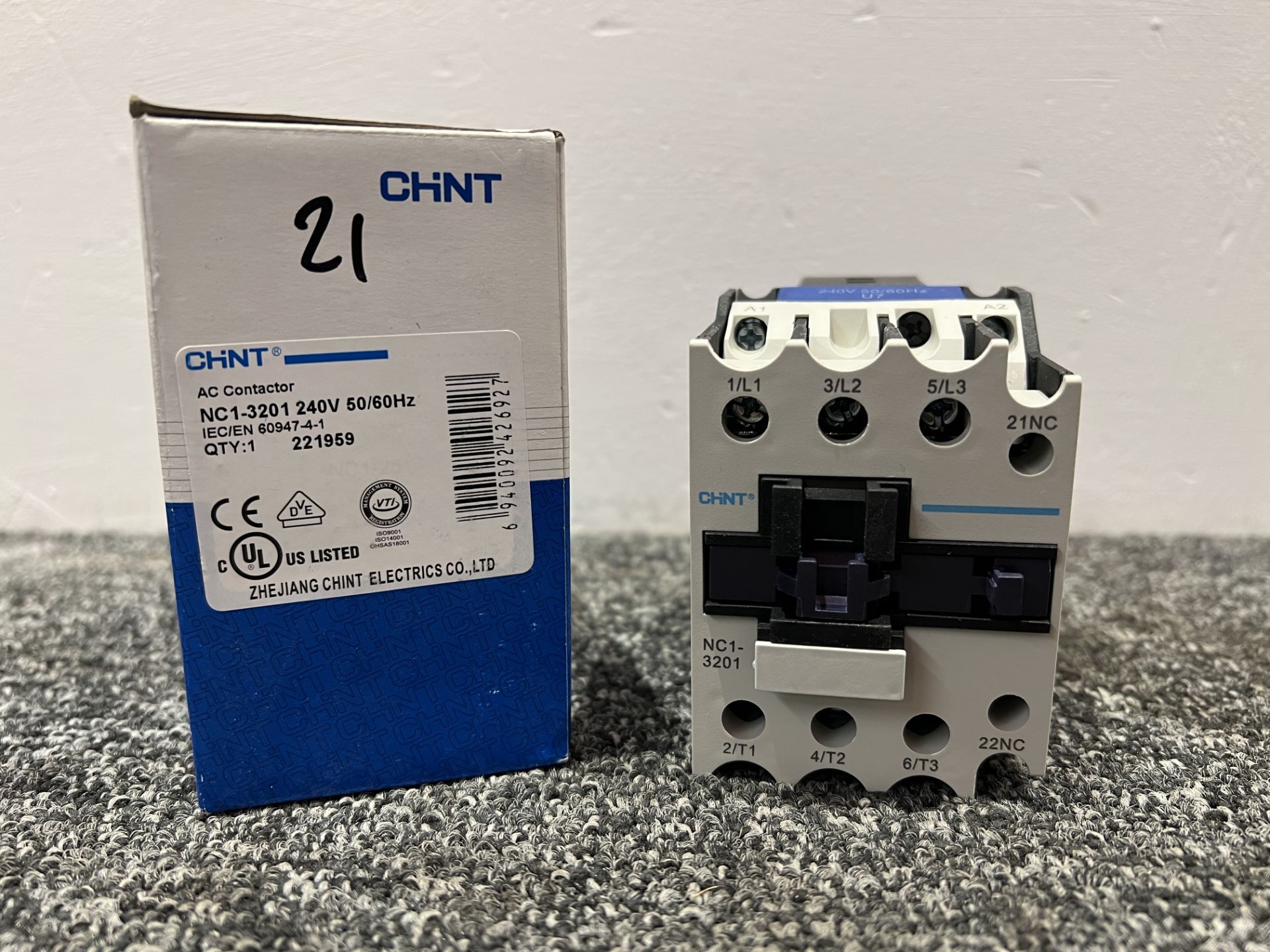 Bundle of CHINT Isolators, Circuit Breakers etc - Image 8 of 13