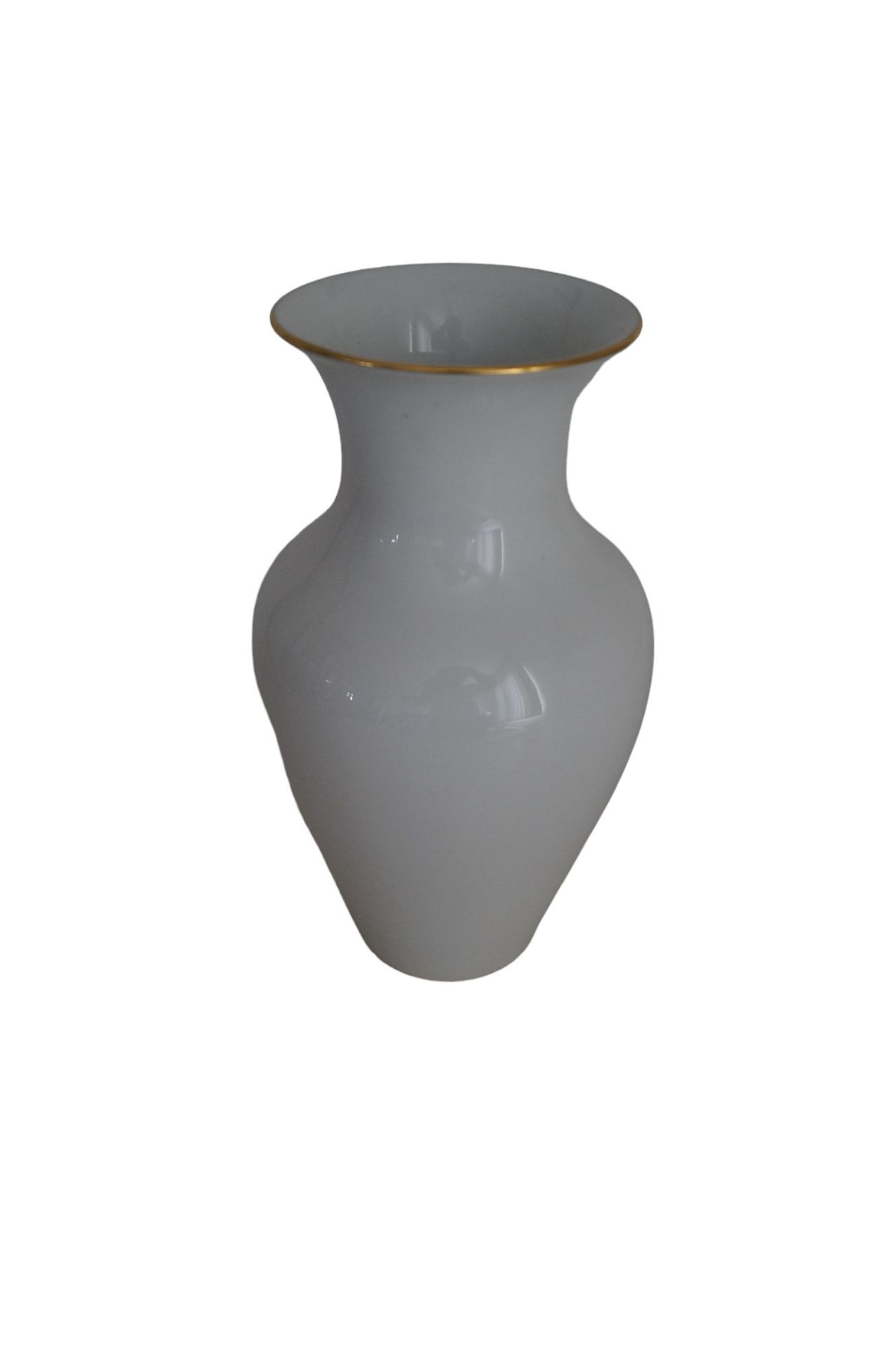 KPM-Berlin; klassische "Chinesische Vase, klein" in weiß mit umlaufendem Goldrand; Entwurf: Julius 