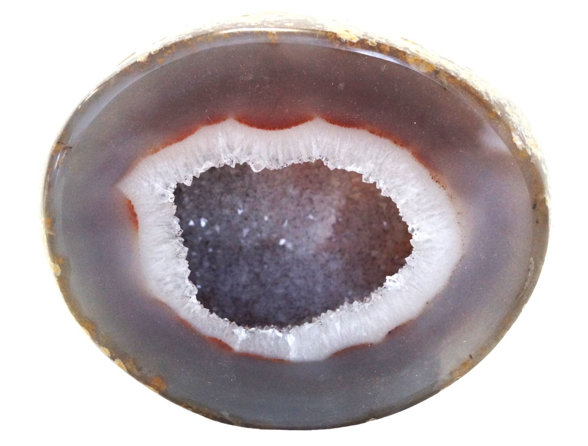 Aufgesägte Achat-Geode mit gutem Kristallbild; dekoratives Stück aus "Korpus und Deckel" in gutem Z