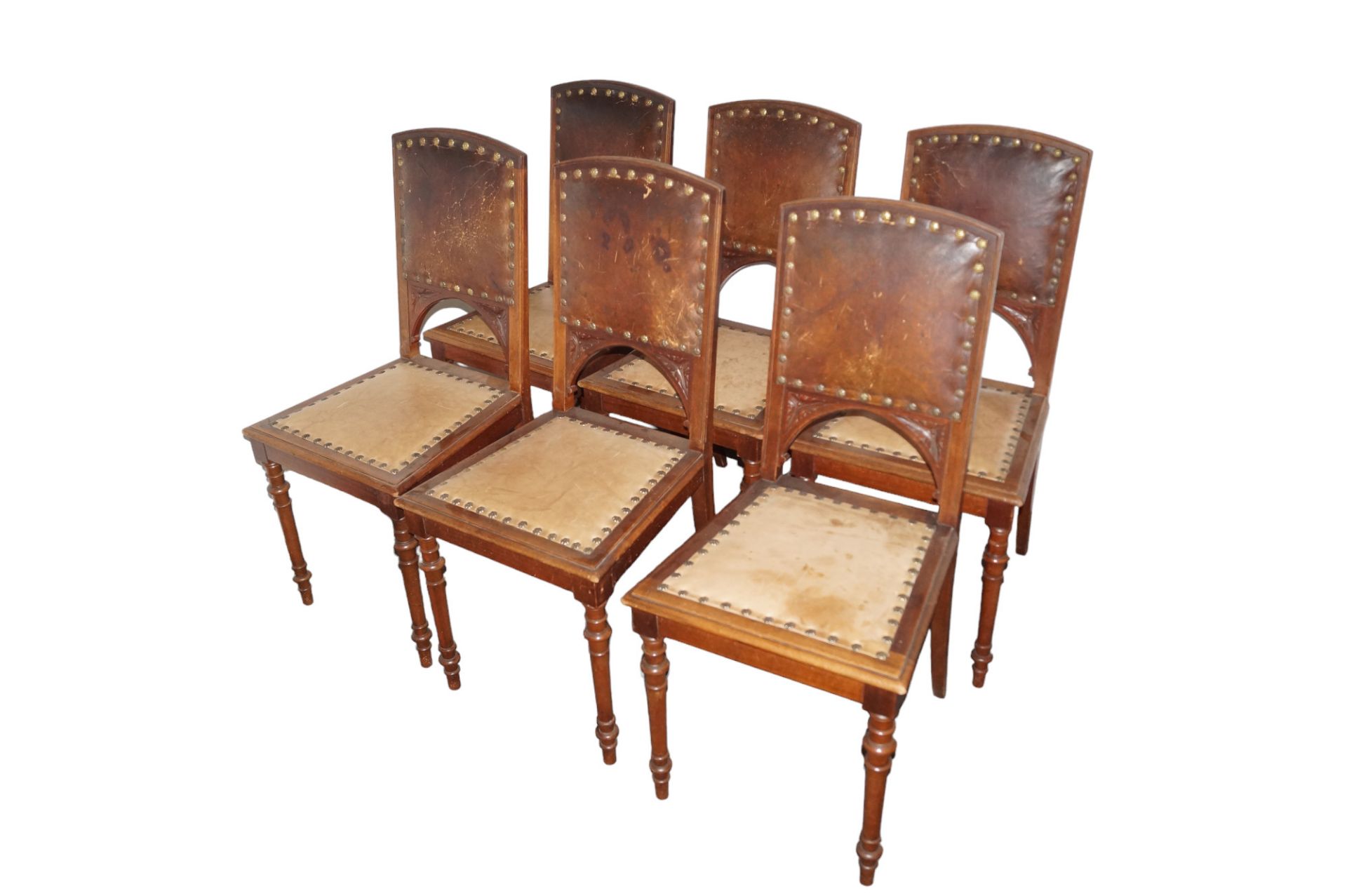 Sechs Stühle aus der Zeit um 1890; Sitz- und Rückenflächen mit Leder bezogen, dieses im Rückenberei - Bild 2 aus 6