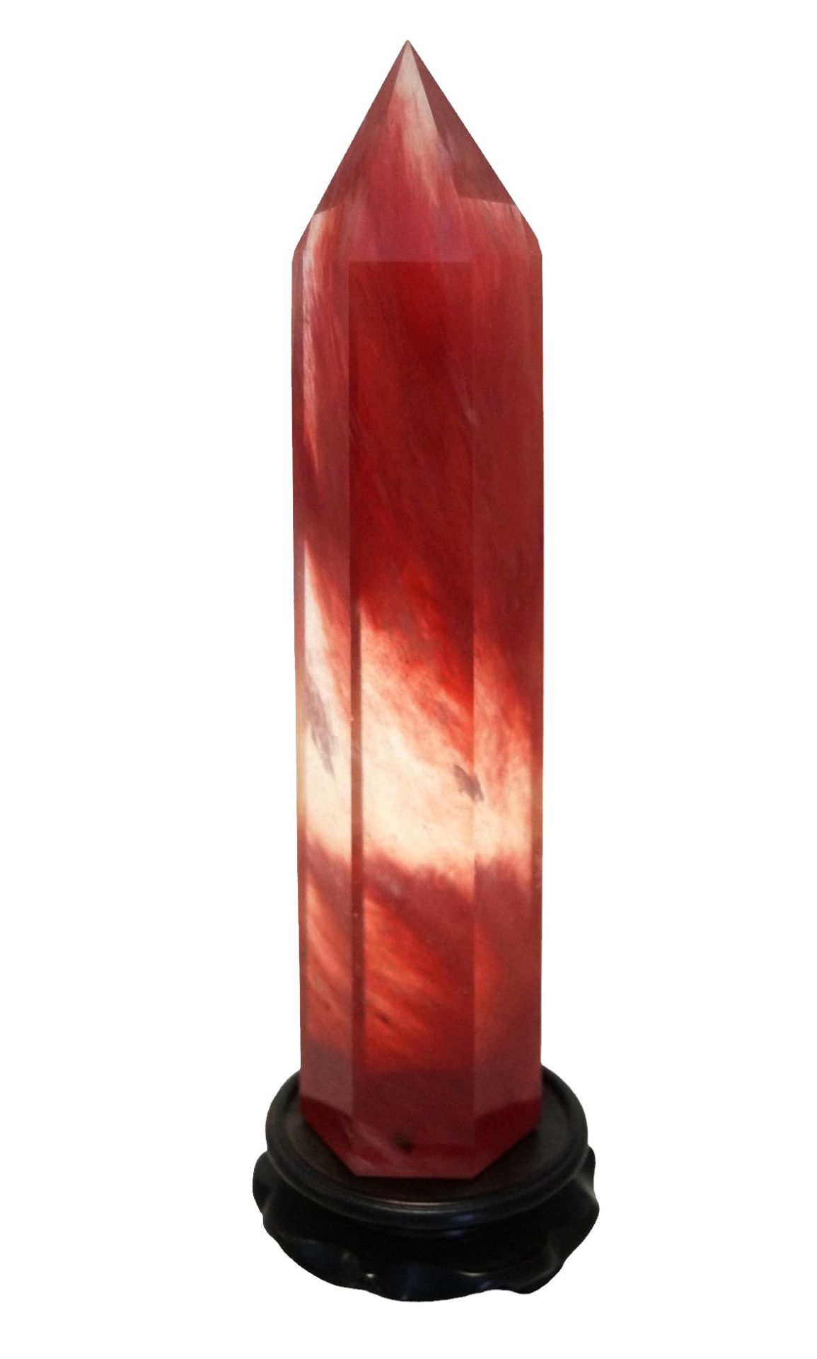 Große 6-kantige, als Kristall geschliffene Glassäule mit deutlich roten Einschlüssen; auf Holzsocke - Bild 2 aus 2