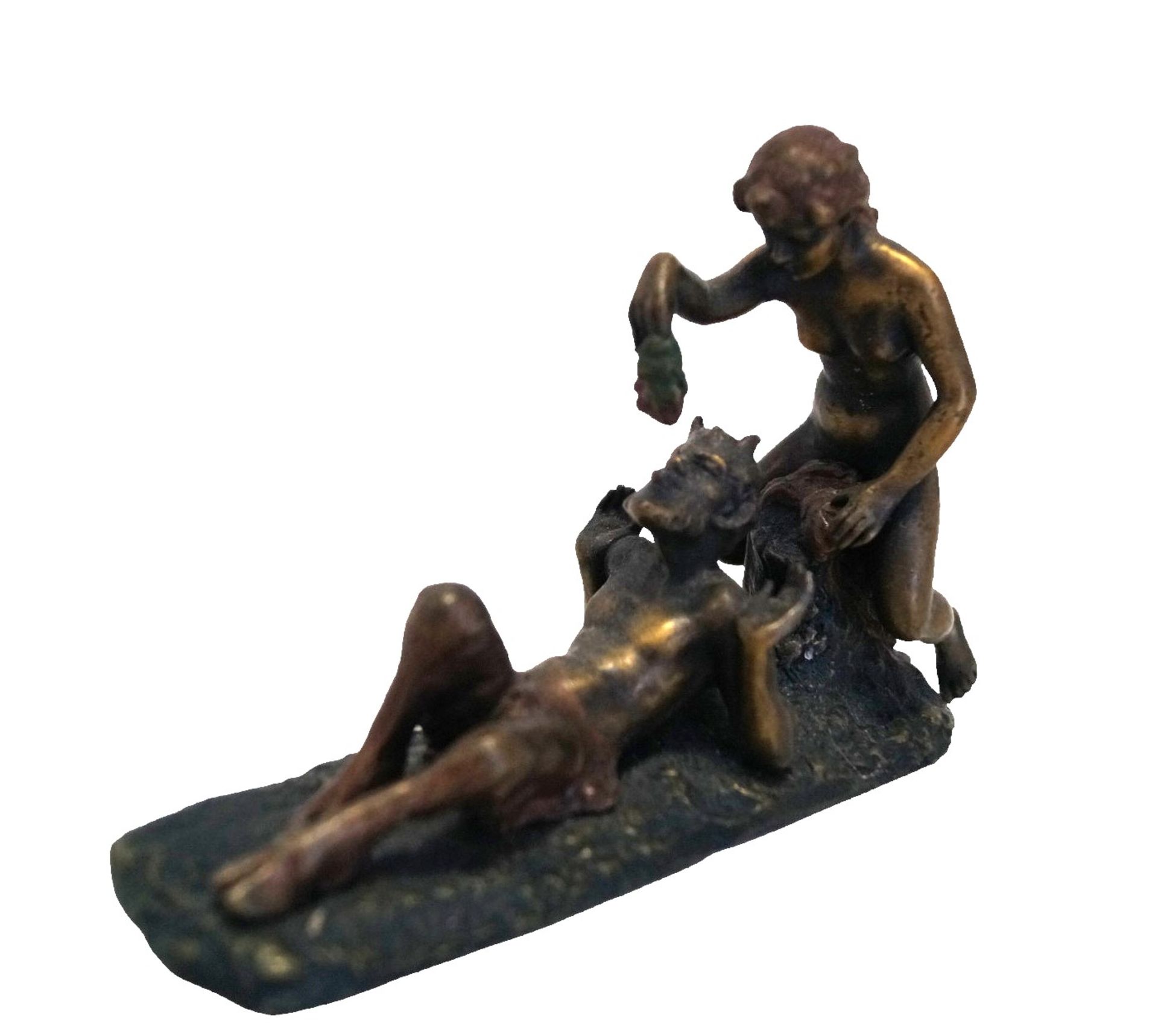 Zweiteilige, kleine Bronzefigur nach Franz Bergmann; Darstellung einer nackten Frau welche einen au - Image 2 of 2