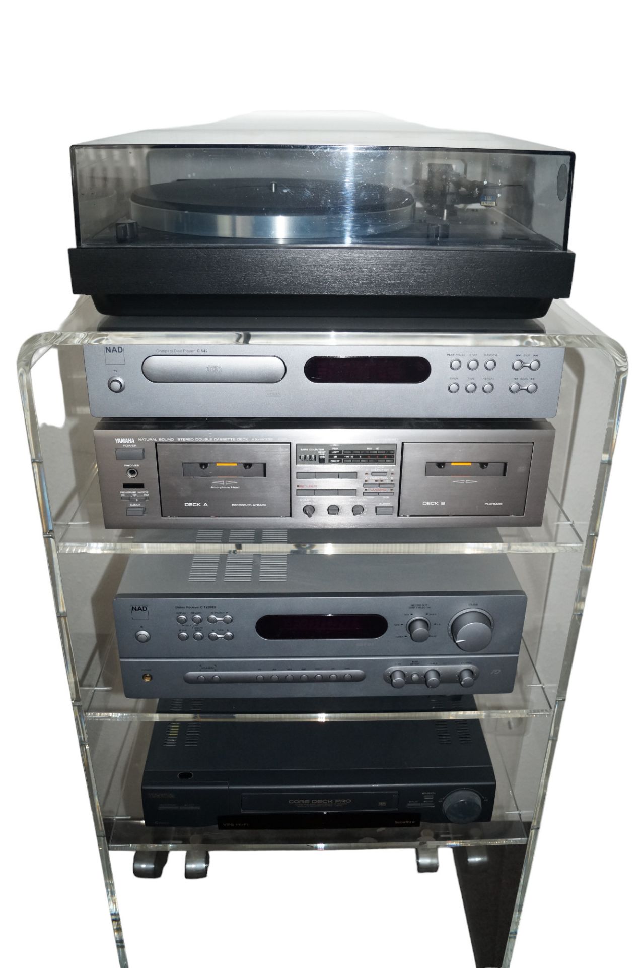 Komplette Stereoanlage bestehend aus Receiver und CD-Player von NAD, Doppel-Kassettendeck von Yamah