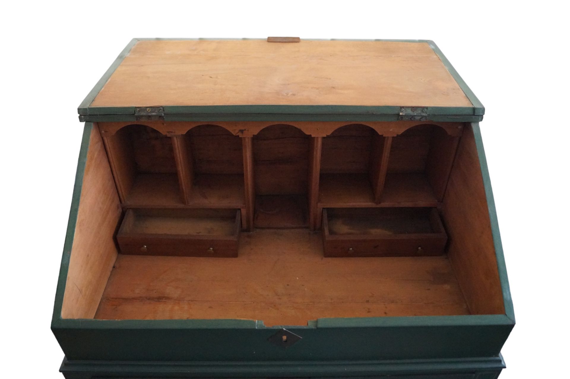 Grünes Schreibpult mit aufklappbarer Klappe; darunter eine große Schublade; im Inneren vier Ablagef - Bild 4 aus 4